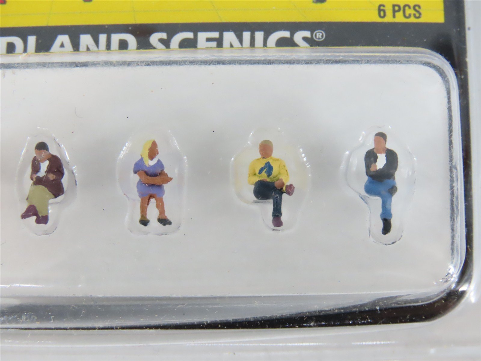 LOT of 5 N Scale Woodland Scenics Figure Packs: Police, Bystanders, Graveside +