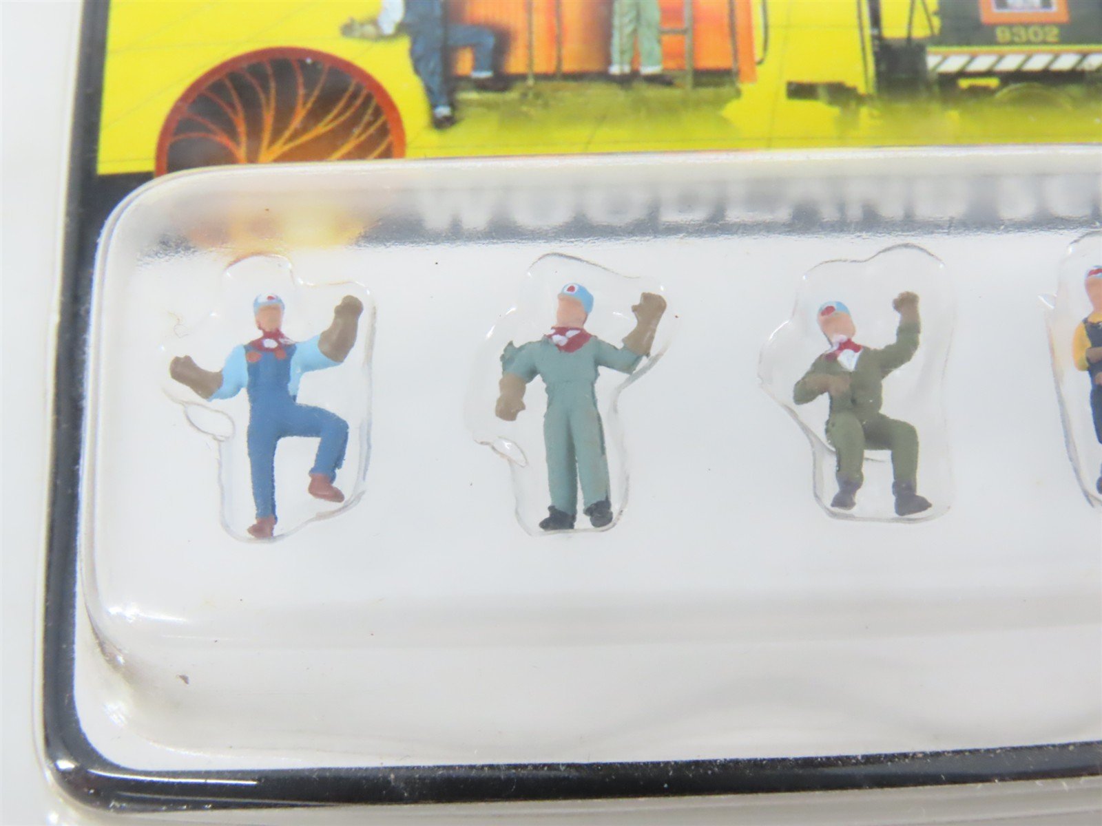 LOT of 5 N Scale Woodland Scenics Figure Packs: Engineers, Baseball, Passenger +