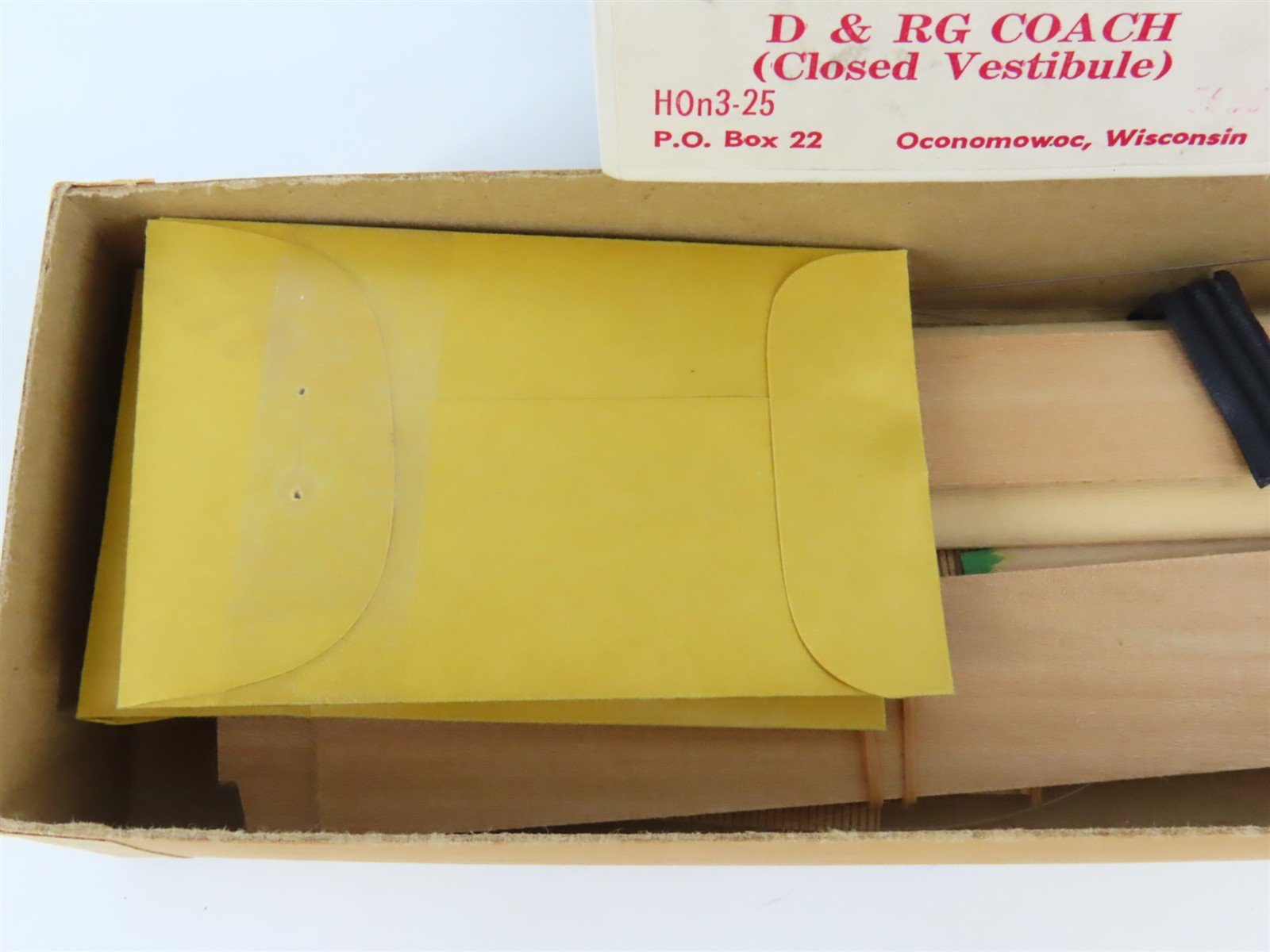 HOn3 LaBelle Craftsman Kit #HOn3-25 Undecorated Closed Vestibule Coach Passenger