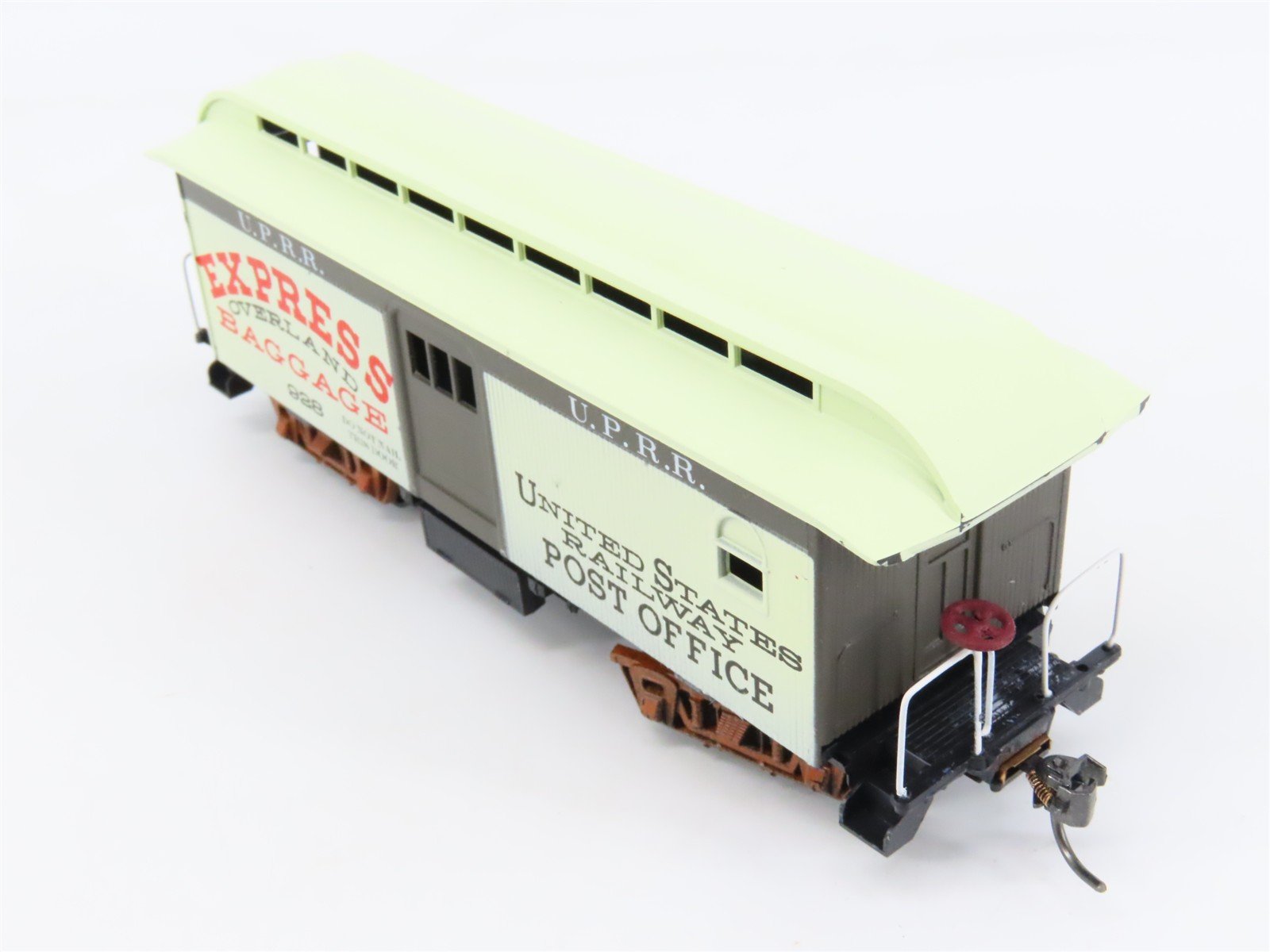 HO Scale Roundhouse UP Union Pacific 34' Overton Passenger 5-Car Set