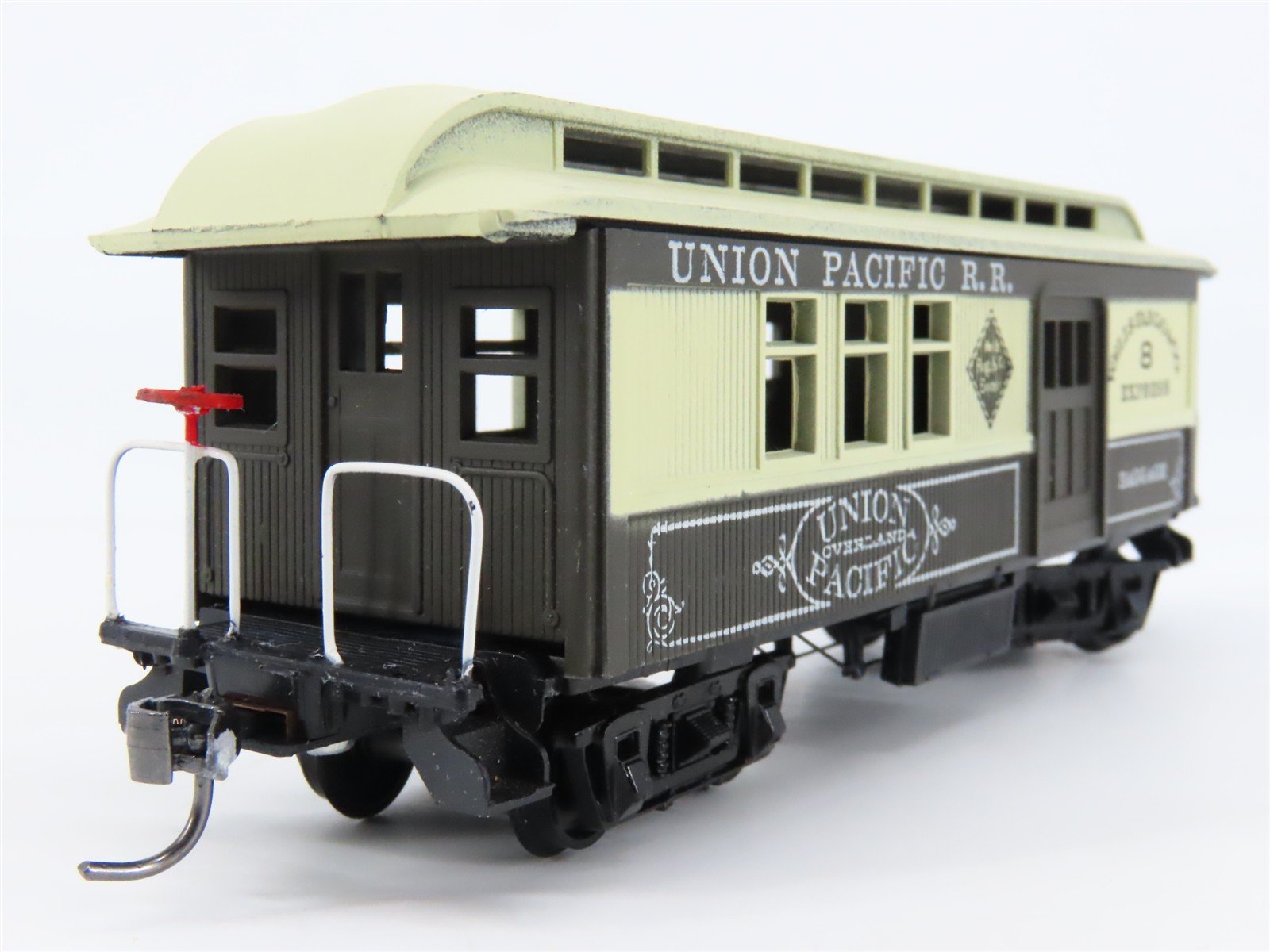 HO Scale Roundhouse UP Union Pacific 34' Overton Passenger 5-Car Set