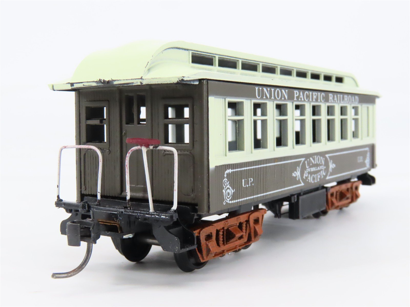 HO Scale Roundhouse UP Union Pacific 34' Overton Passenger 5-Car Set