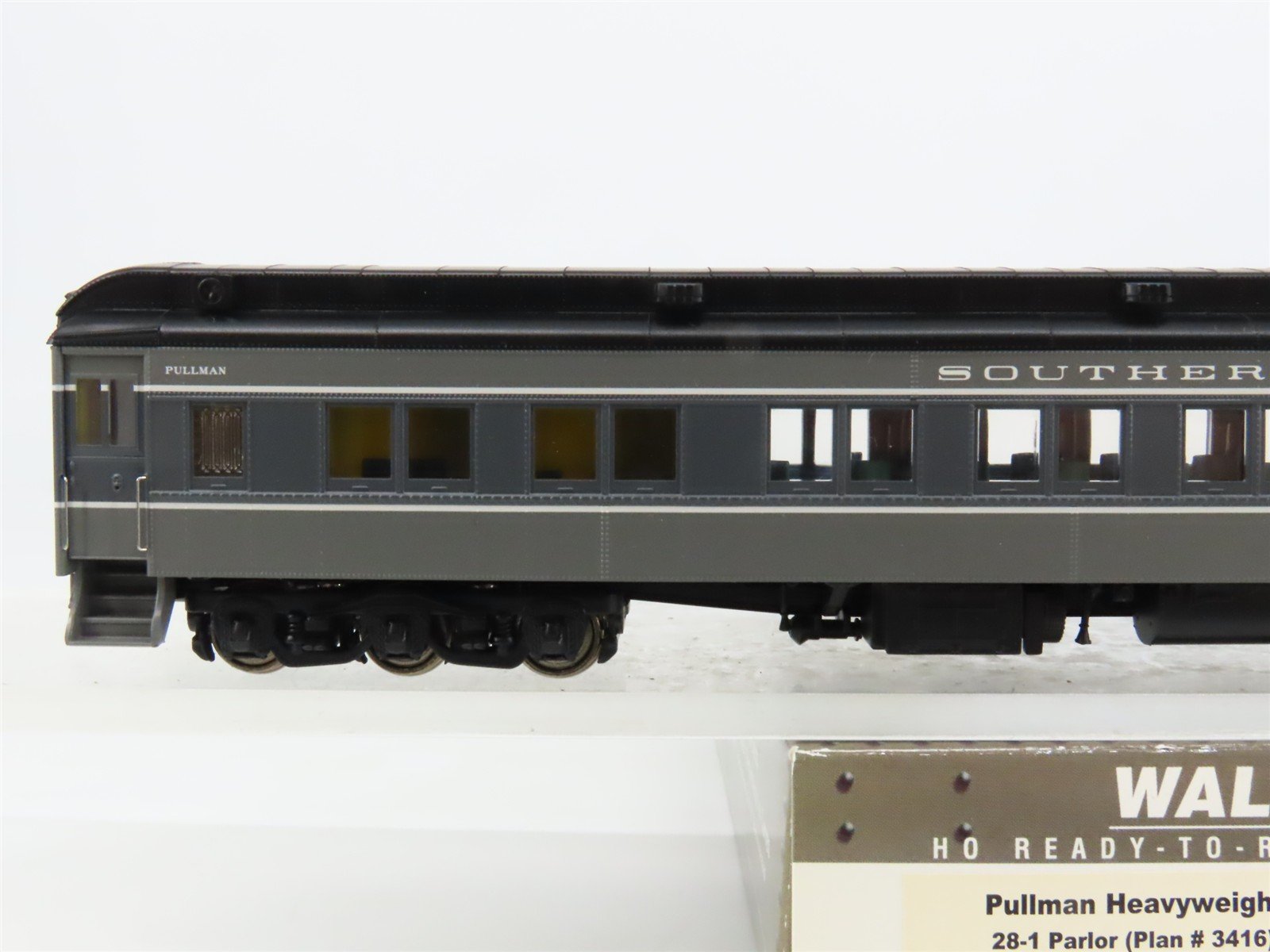 HO Scale Walthers 932-10309 SP Southern Pacific Pullman 28-1 Parlor Passenger