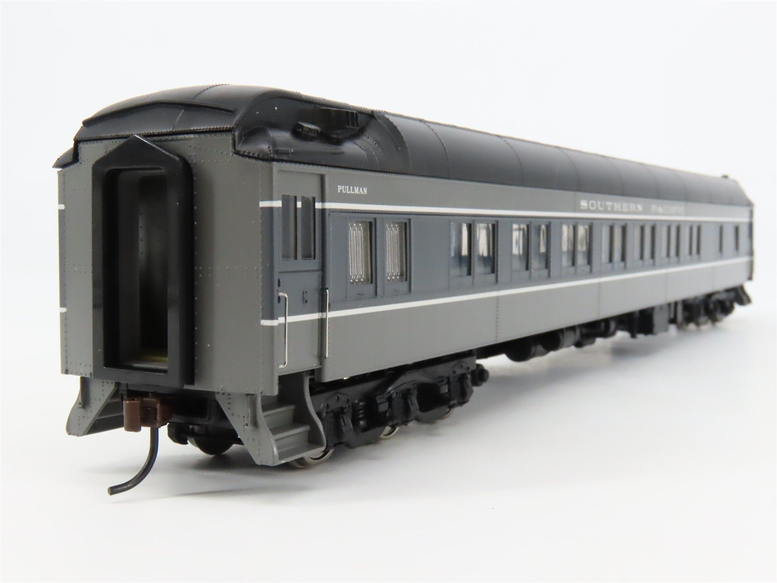 HO Scale Walthers 932-10309 SP Southern Pacific Pullman 28-1 Parlor Passenger