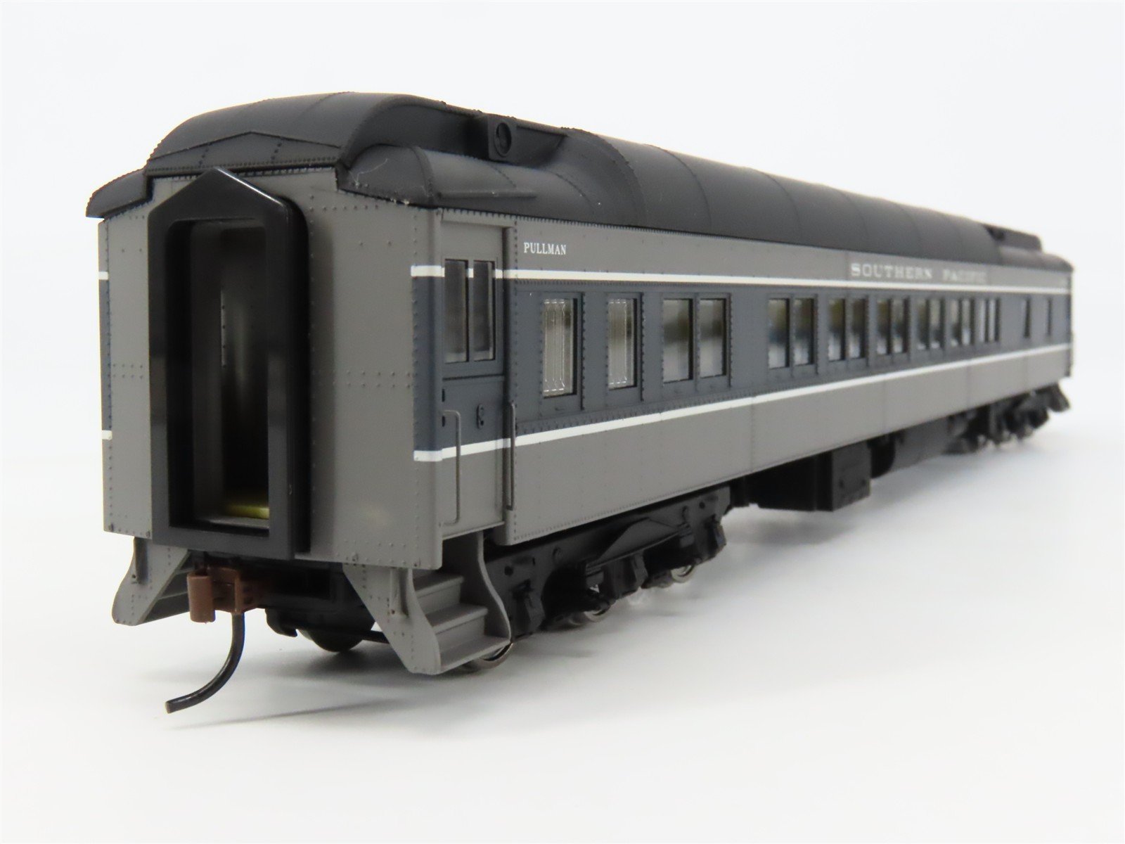HO Scale Walthers 932-10009 SP Southern Pacific Pullman 12-1 Passenger Car