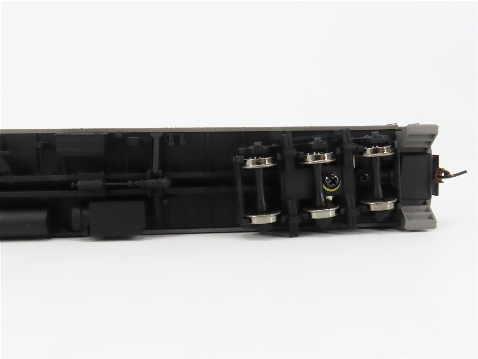 HO Scale Walthers 932-10009 SP Southern Pacific Pullman 12-1 Passenger Car