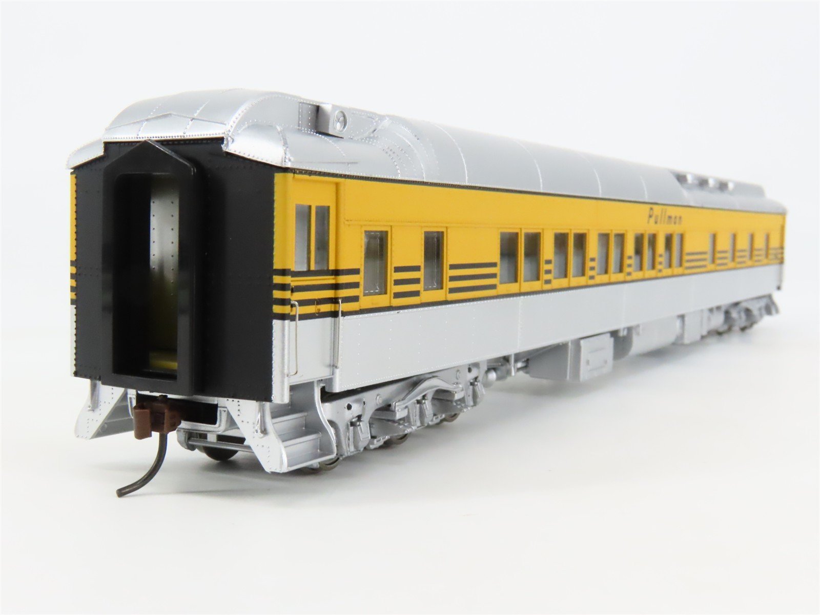 HO Scale Walthers 932-10561 D&RGW Rio Grande Pullman 10-1-2 Passenger Car