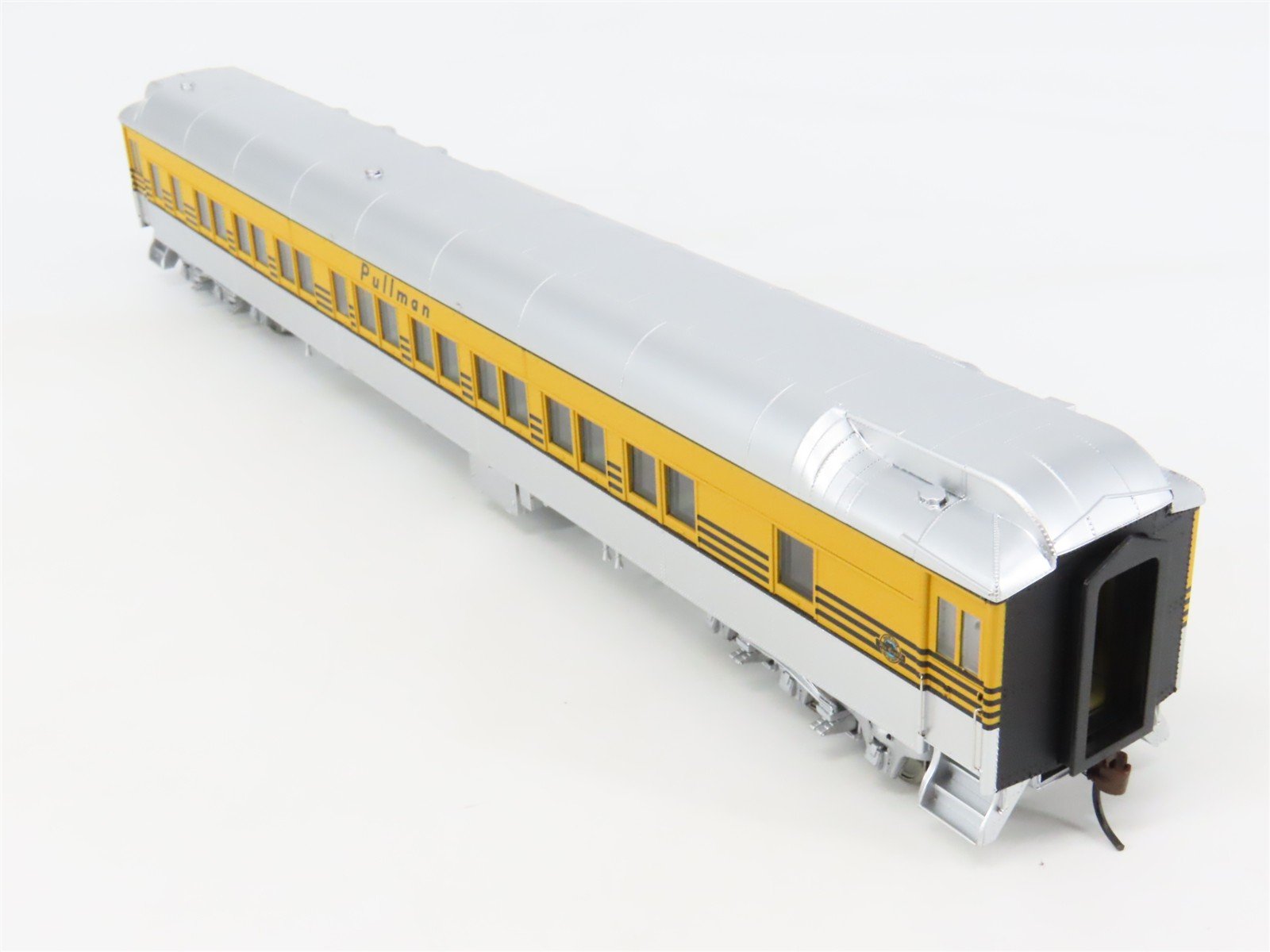 HO Scale Walthers 932-10561 D&RGW Rio Grande Pullman 10-1-2 Passenger Car