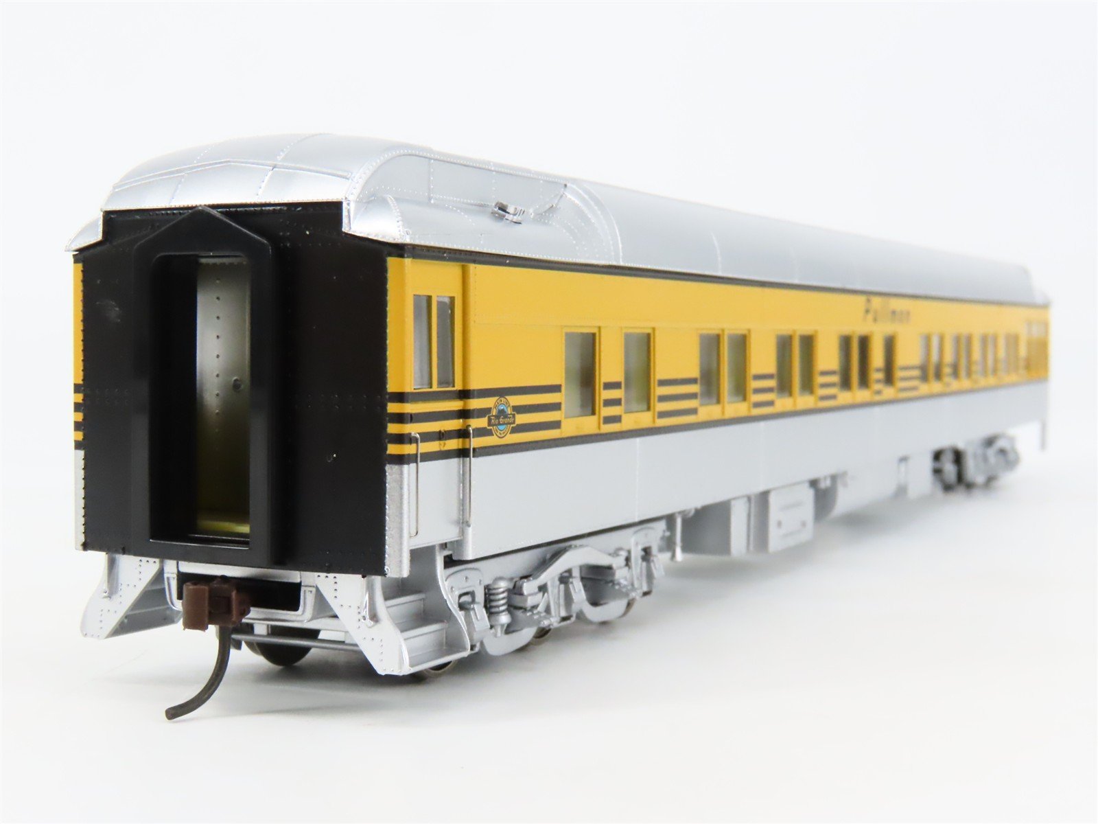 HO Walthers 932-10461 D&RGW Rio Grande Pullman Solarium/Observation Passenger