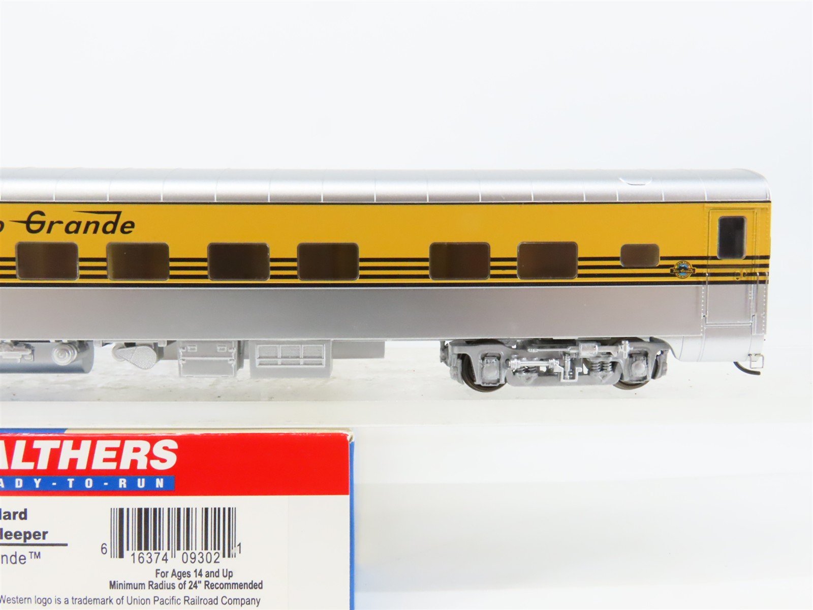 HO Scale Walthers 932-15403 D&RGW Rio Grande P-S 10-6 Sleeper Passenger Car
