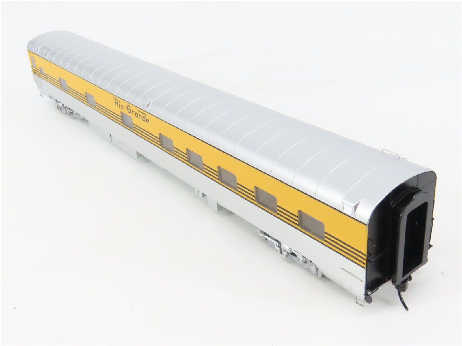 HO Scale Walthers 932-15403 D&RGW Rio Grande P-S 10-6 Sleeper Passenger Car