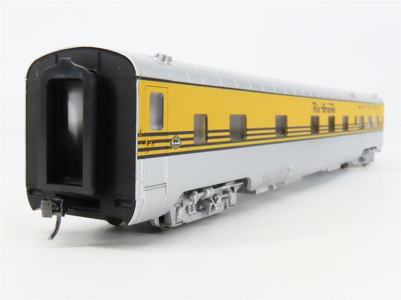 HO Scale Walthers 932-6728 D&RGW Rio Grande P-S 6-6-4 Sleeper Passenger Car