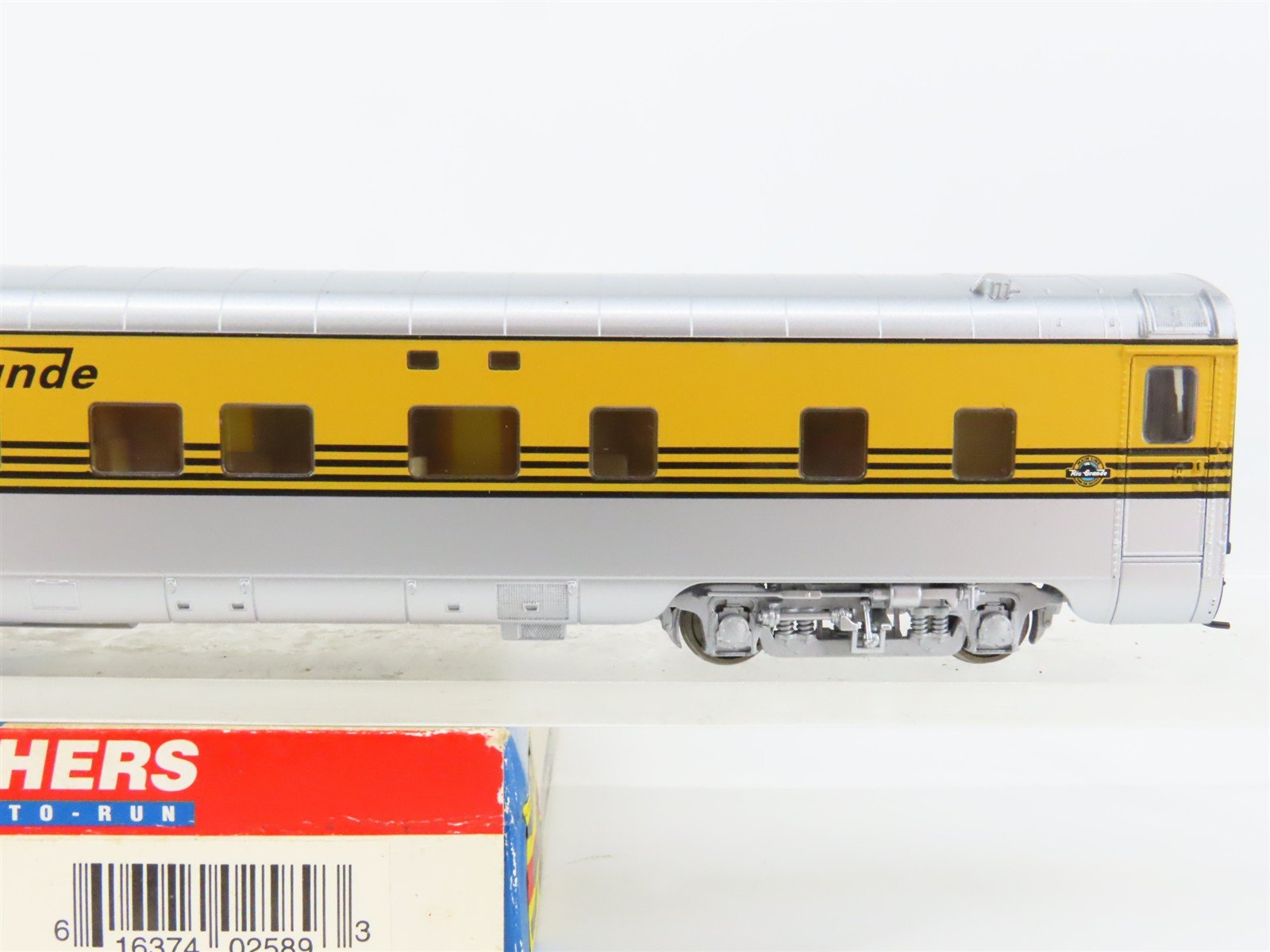 HO Scale Walthers 932-6708 D&RGW Rio Grande P-S 4-4-2 Sleeper Passenger Car
