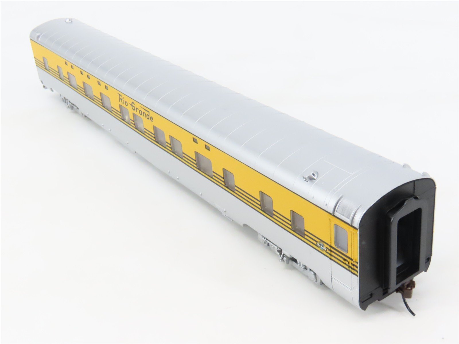 HO Scale Walthers 932-6708 D&RGW Rio Grande P-S 4-4-2 Sleeper Passenger Car