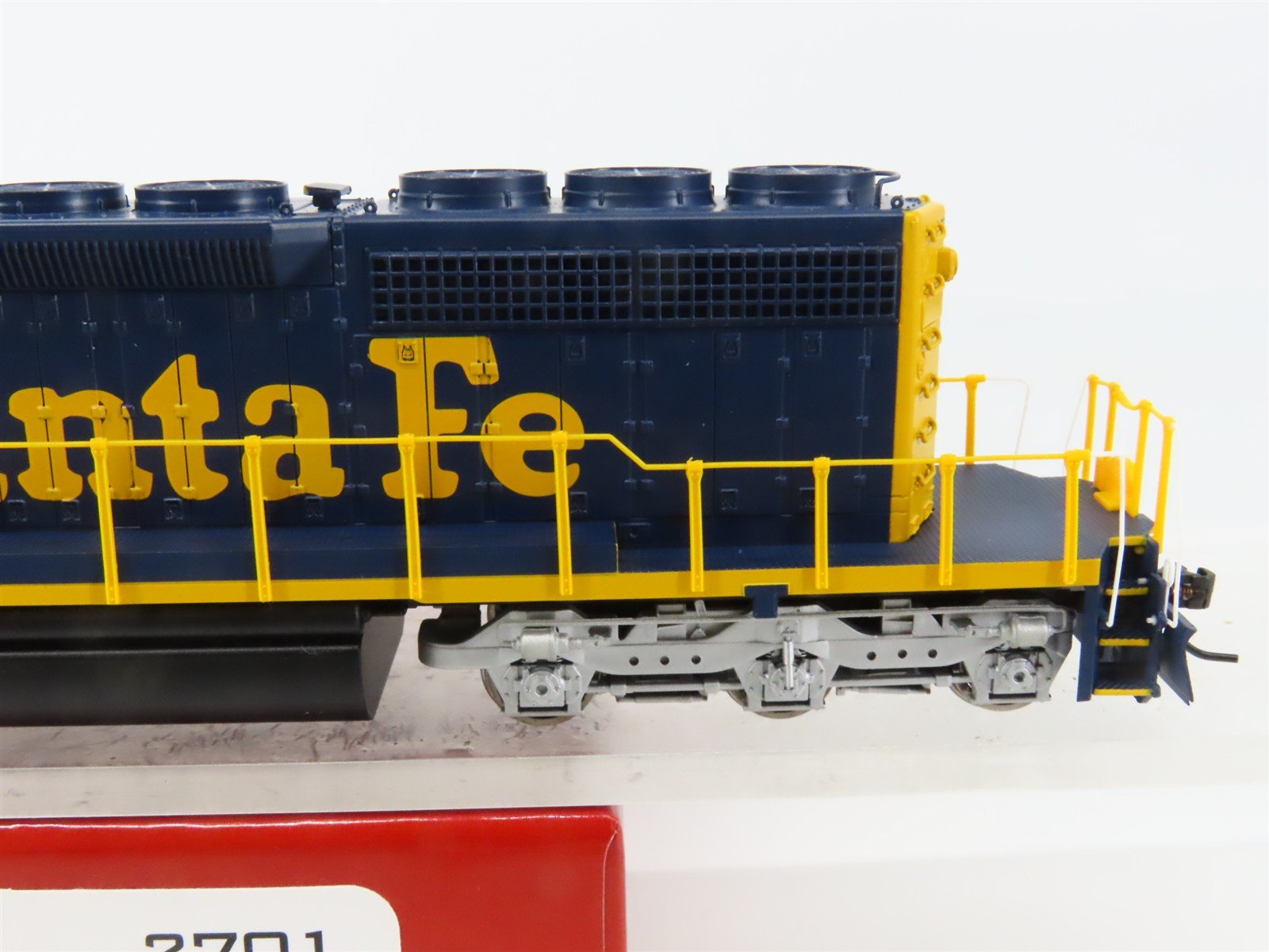 HO Broadway Limited BLI 2701 ATSF Santa Fe EMD SD40-2 Diesel #5044 - Paragon2