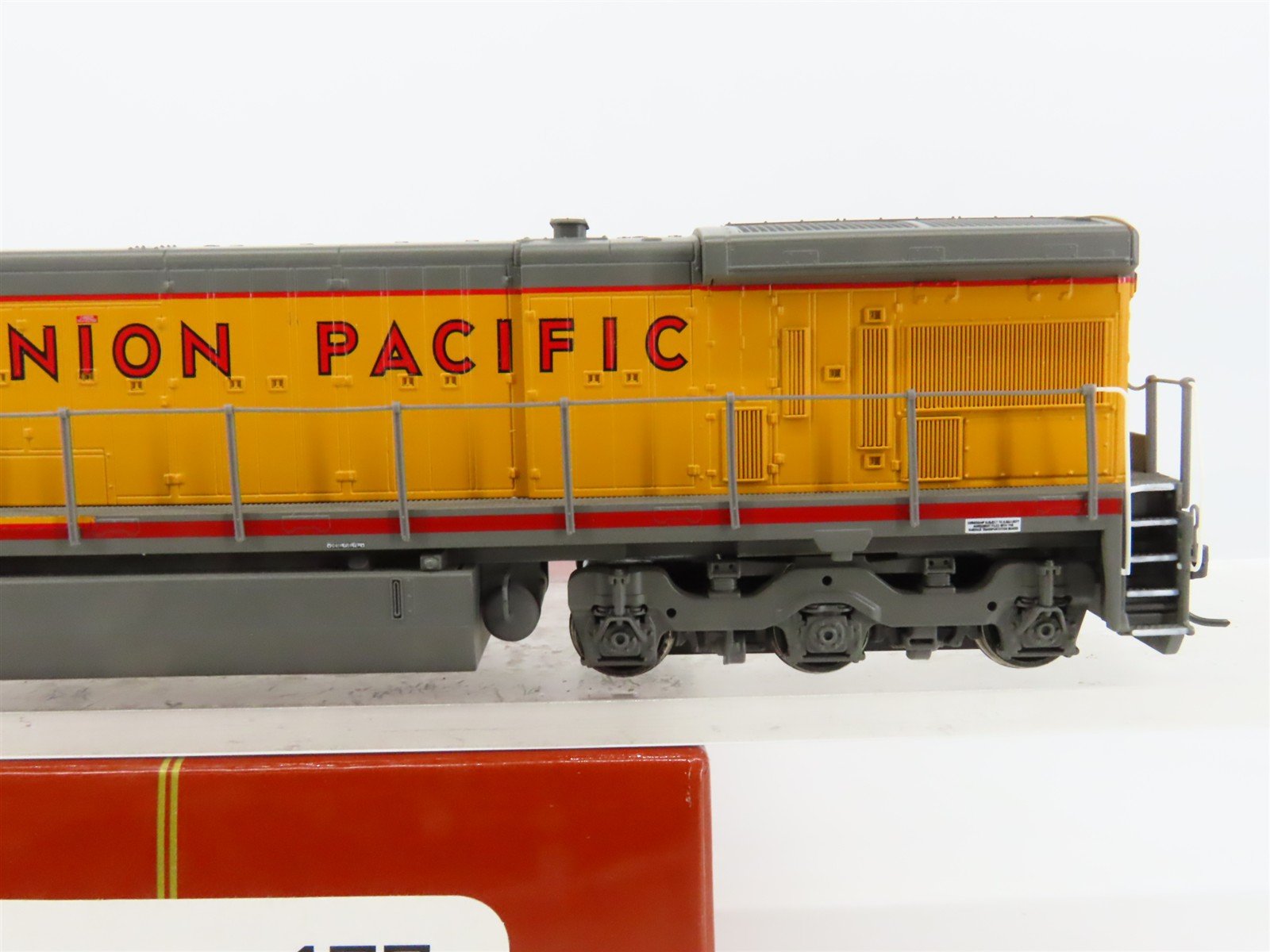 HO Broadway Limited BLI 477 UP Union Pacific GE C30-7 Diesel #2960 w/DCC & Sound