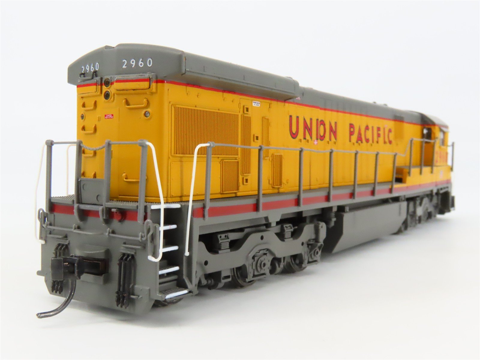 HO Broadway Limited BLI 477 UP Union Pacific GE C30-7 Diesel #2960 w/DCC & Sound