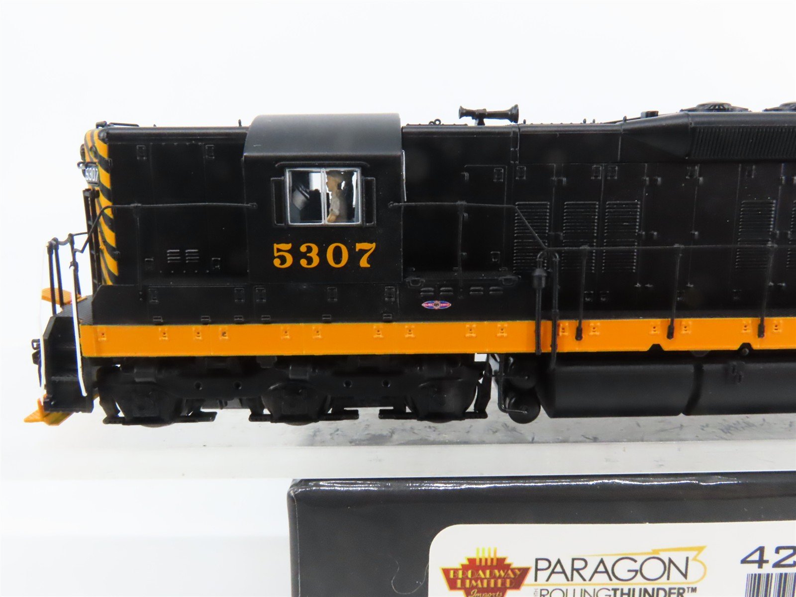 HO Broadway Limited BLI 4248 D&RGW Rio Grande EMD SD9 Diesel #5307 - Paragon3