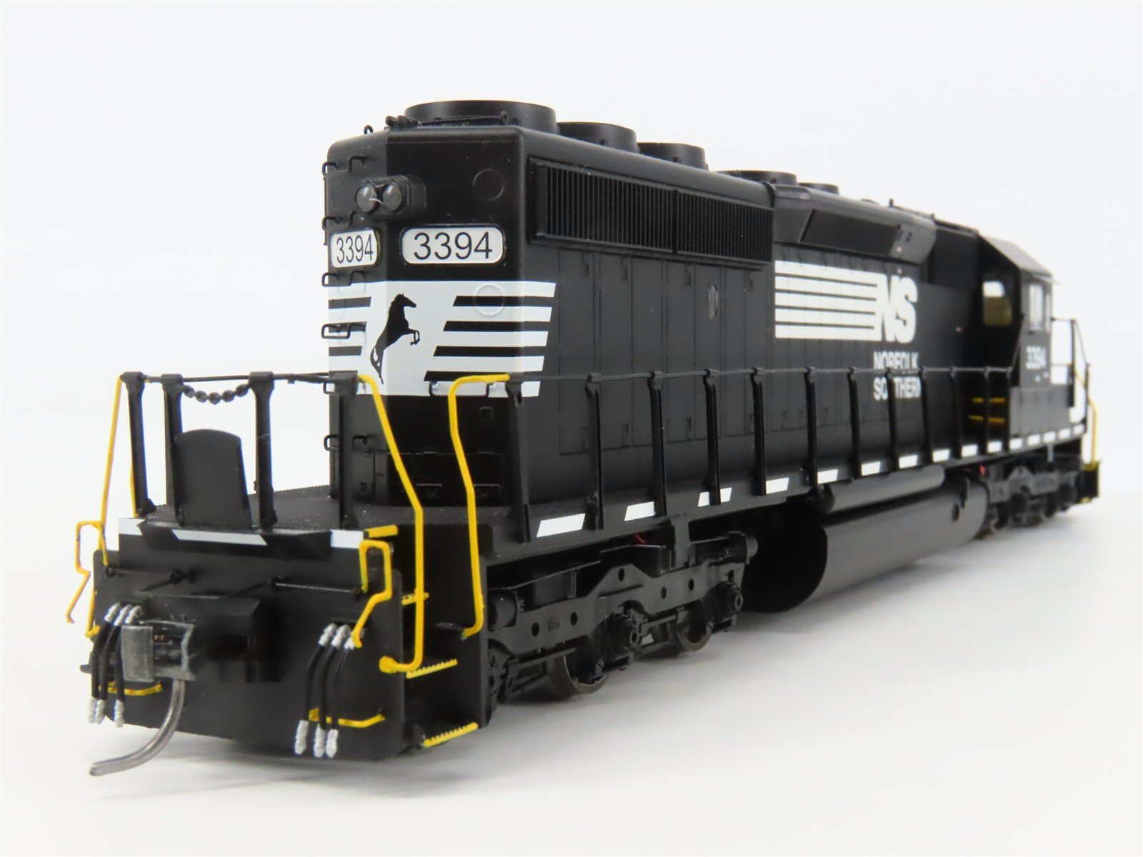HO InterMountain 49326S-02 NS Norfolk Southern SD40-2 Diesel #3394 w/DCC & Sound