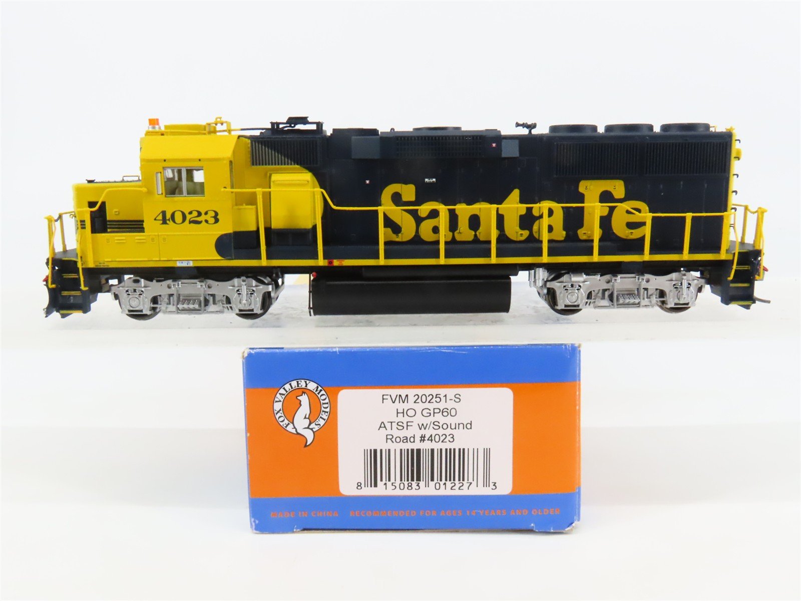 HO Scale Fox Valley FVM 20251-S ATSF Santa Fe GP60 Diesel #4023 w/ DCC & Sound