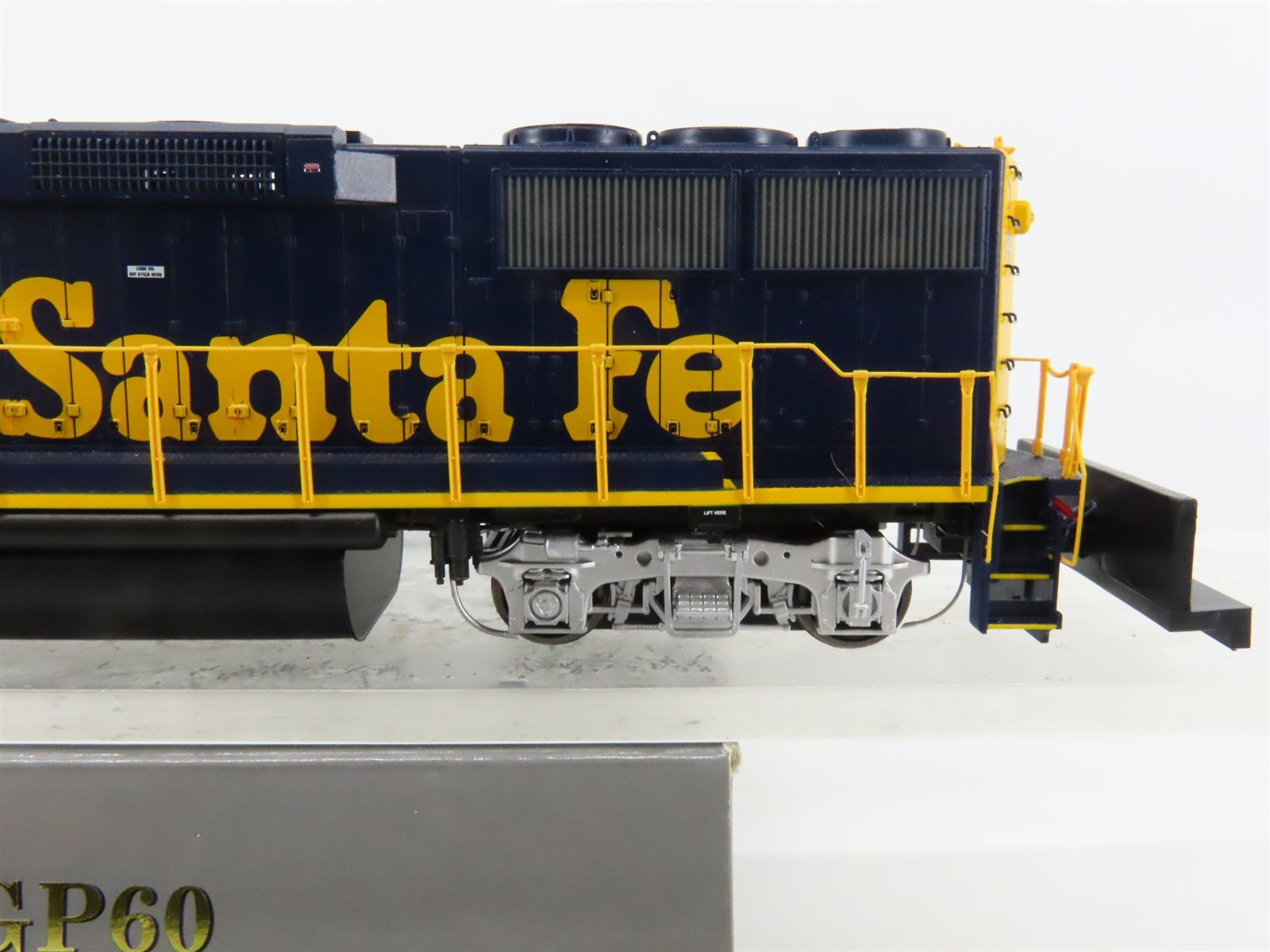 HO Scale Proto 2000 920-41801 BNSF/Santa Fe EMD GP60 Diesel #8735 w/ DCC & Sound