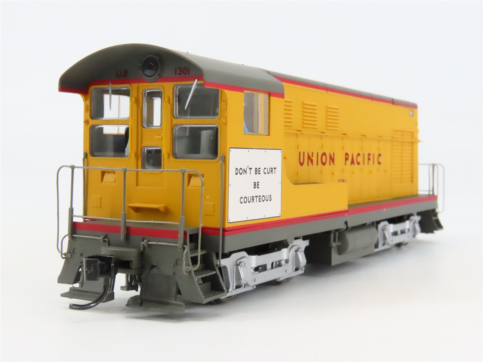 HO Scale Proto 2000 920-40798 UP 