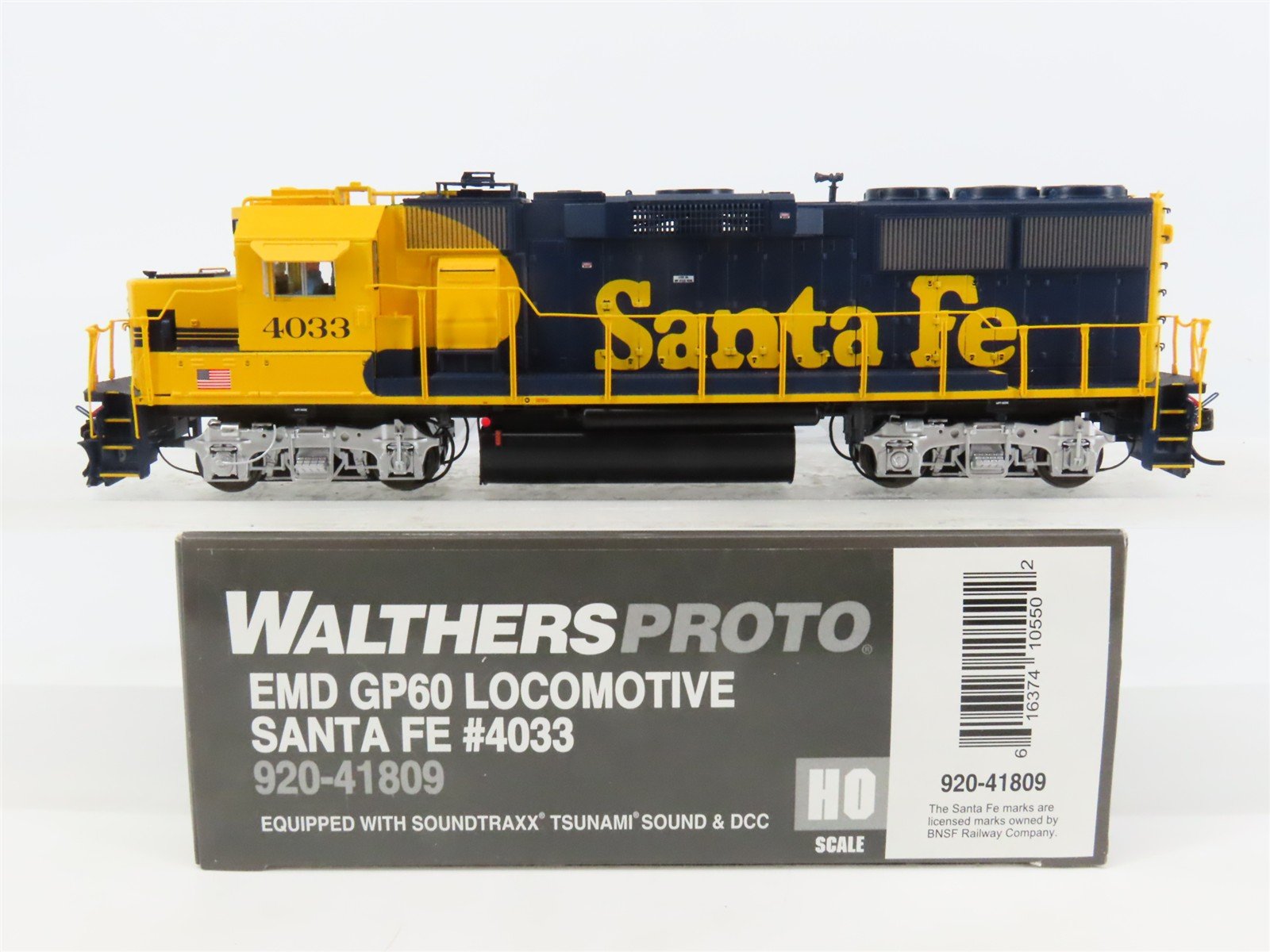 HO Walthers Proto 920-41809 ATSF Santa Fe EMD GP60 Diesel #4033 w/ DCC & Sound
