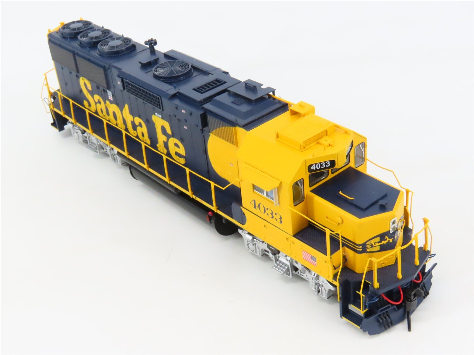 HO Walthers Proto 920-41809 ATSF Santa Fe EMD GP60 Diesel #4033 w/ DCC & Sound