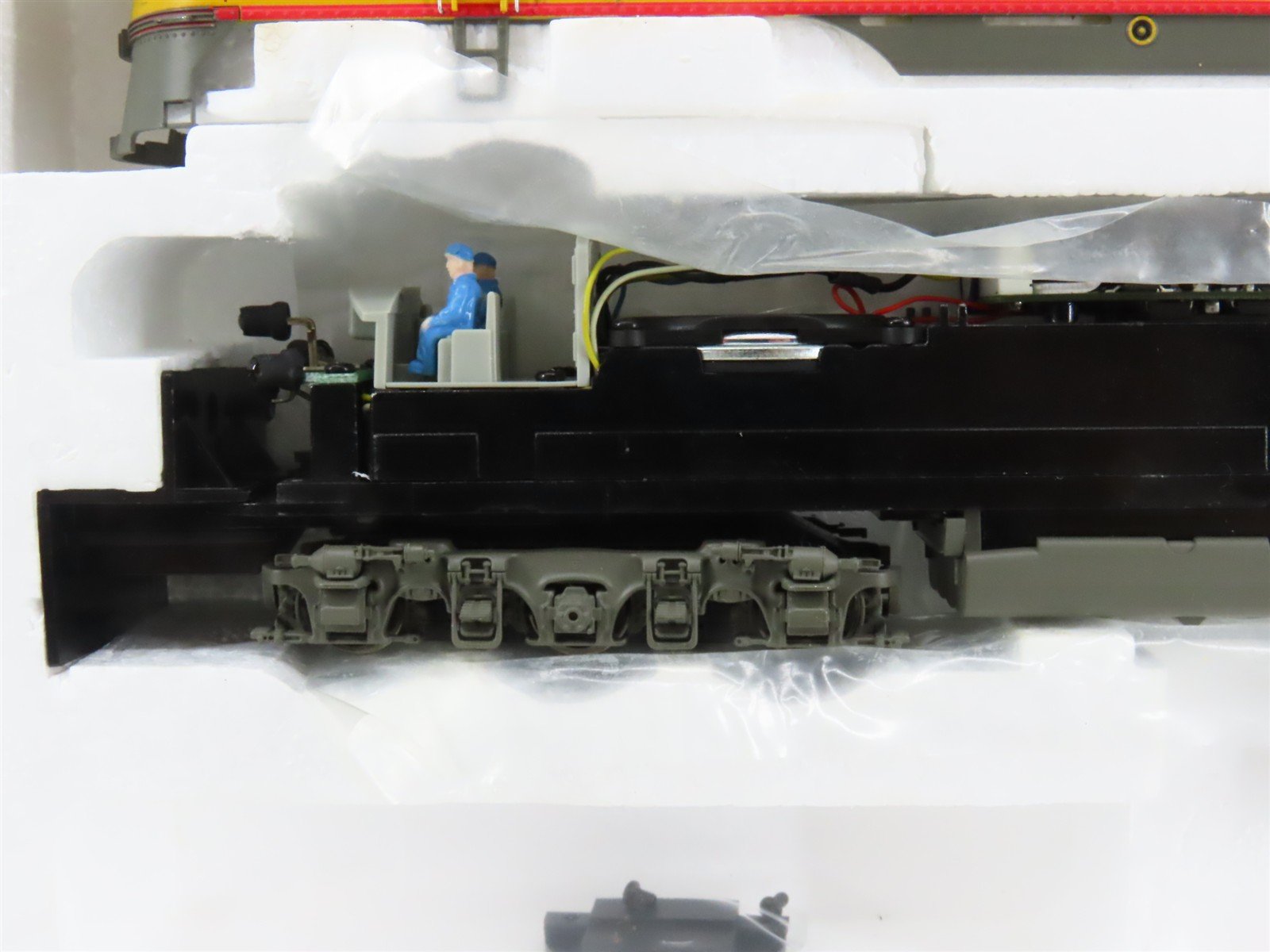 HO Scale Proto 2000 920-40971 UP Union Pacific EMD E7A Diesel #988 w/DCC & Sound
