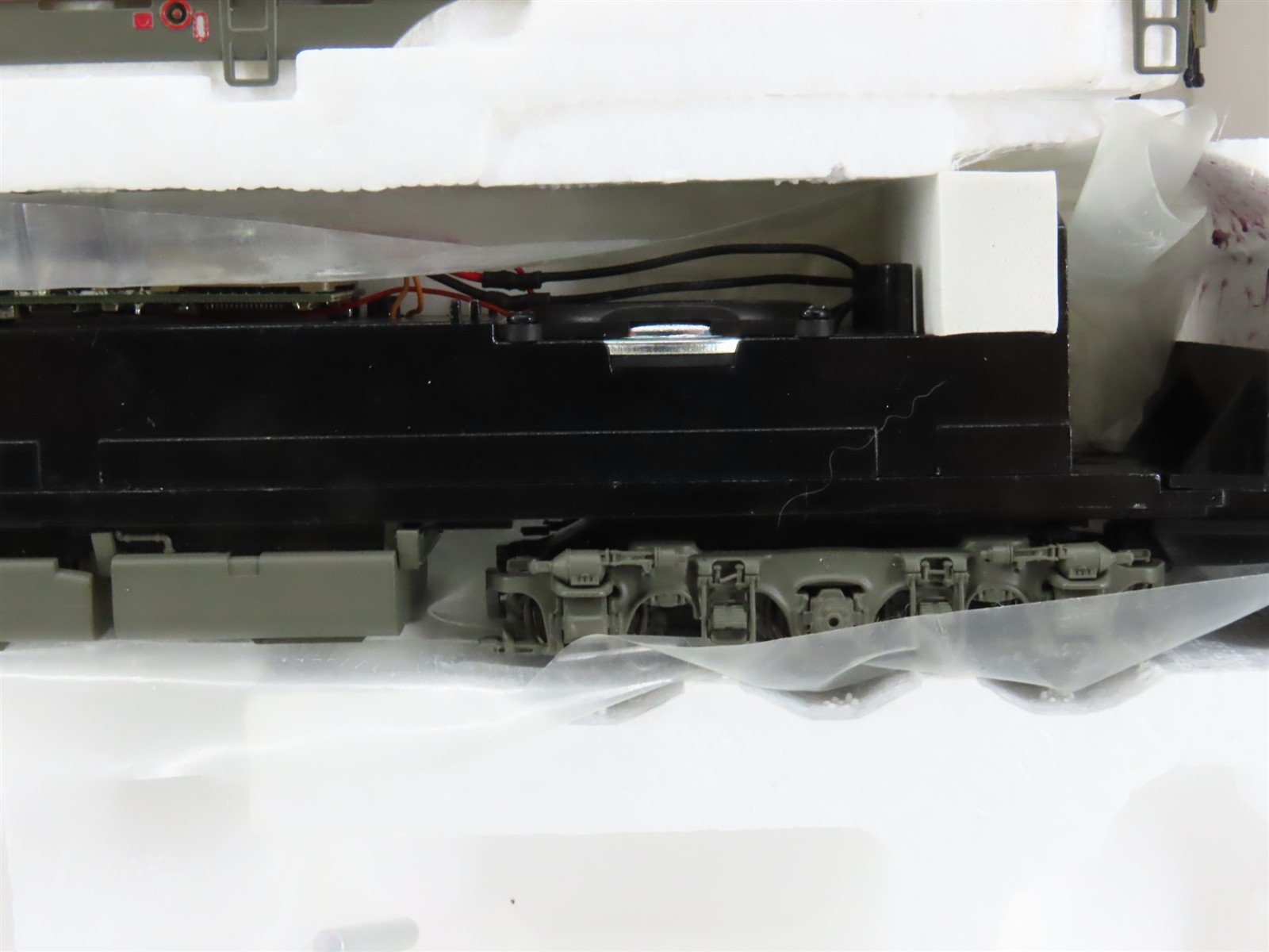 HO Scale Proto 2000 920-40971 UP Union Pacific EMD E7A Diesel #988 w/DCC & Sound