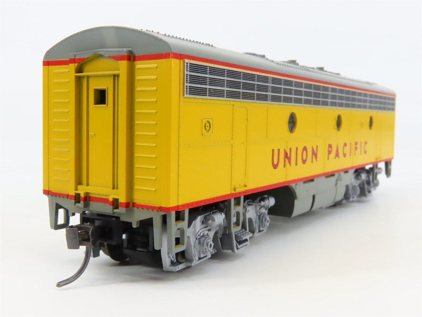 HO Scale Stewart Hobbies 9181 UP Union Pacific EMD F7B Ph. 1 Late Diesel No#