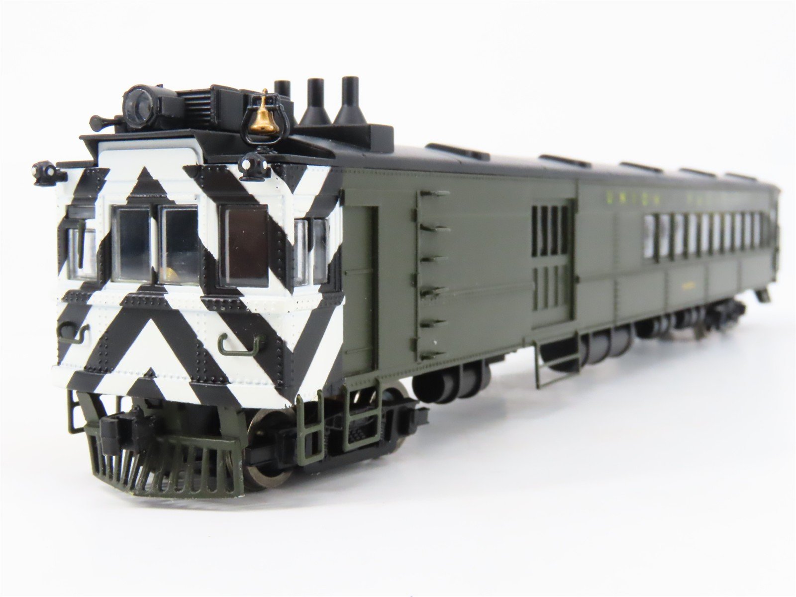 HO Bachmann Spectrum 81426 UP Union Pacific Doodlebug & Coach Set w/DCC - CUSTOM