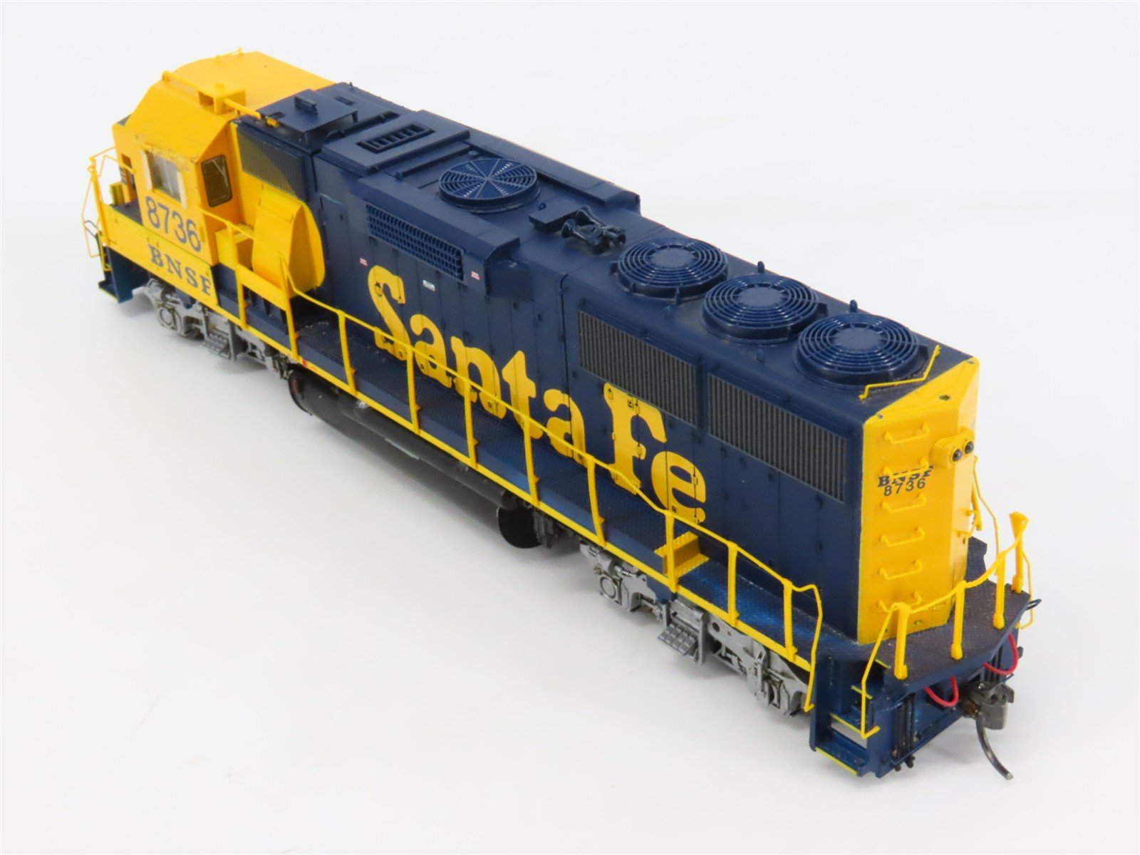 HO Scale Proto 2000 BNSF/Santa Fe EMD GP60 Diesel #8736 w/ DCC & Sound