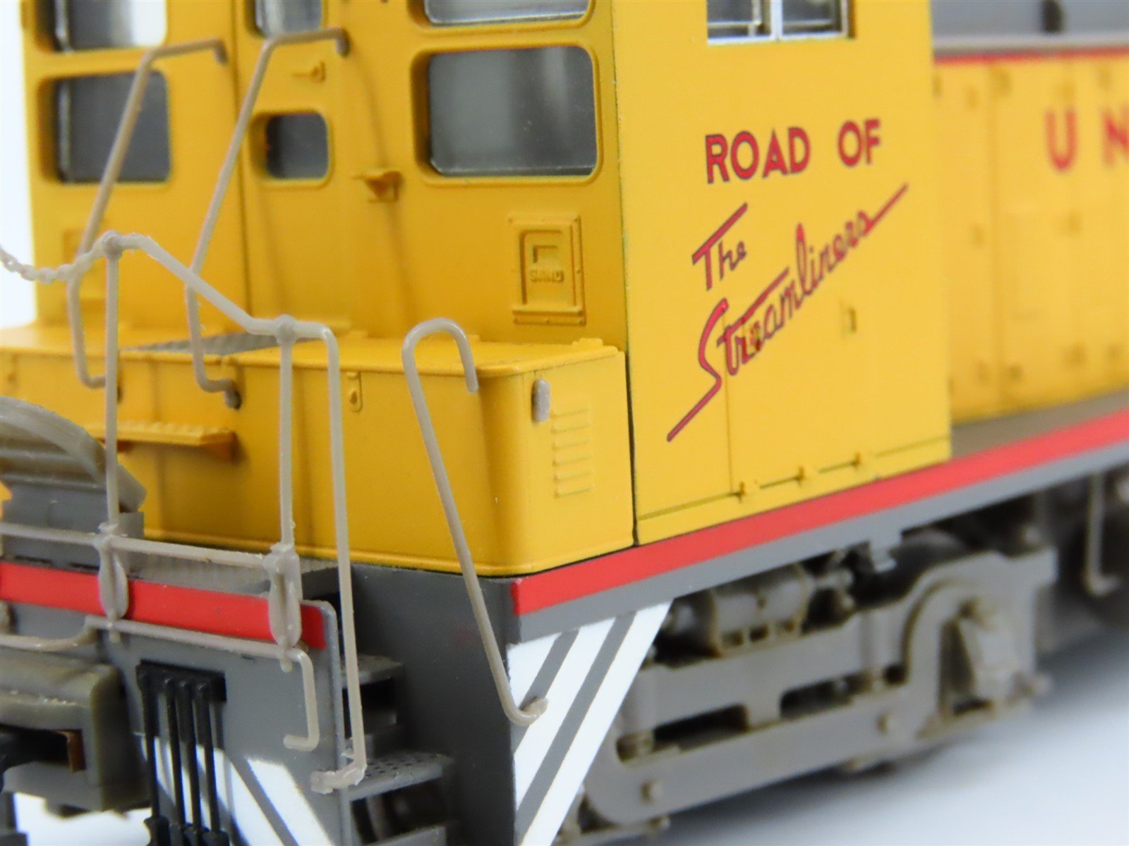 HO Scale Proto 2000 UP Union Pacific EMD SW9 Diesel Switcher #1846