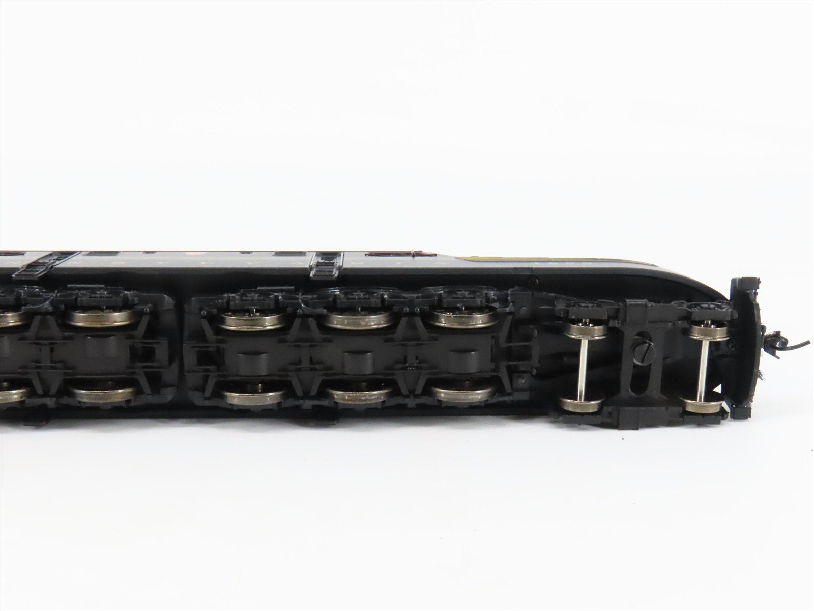HO Broadway Limited BLI 4687 PRR Pennsylvania GG1 Electric #4825 - Paragon3