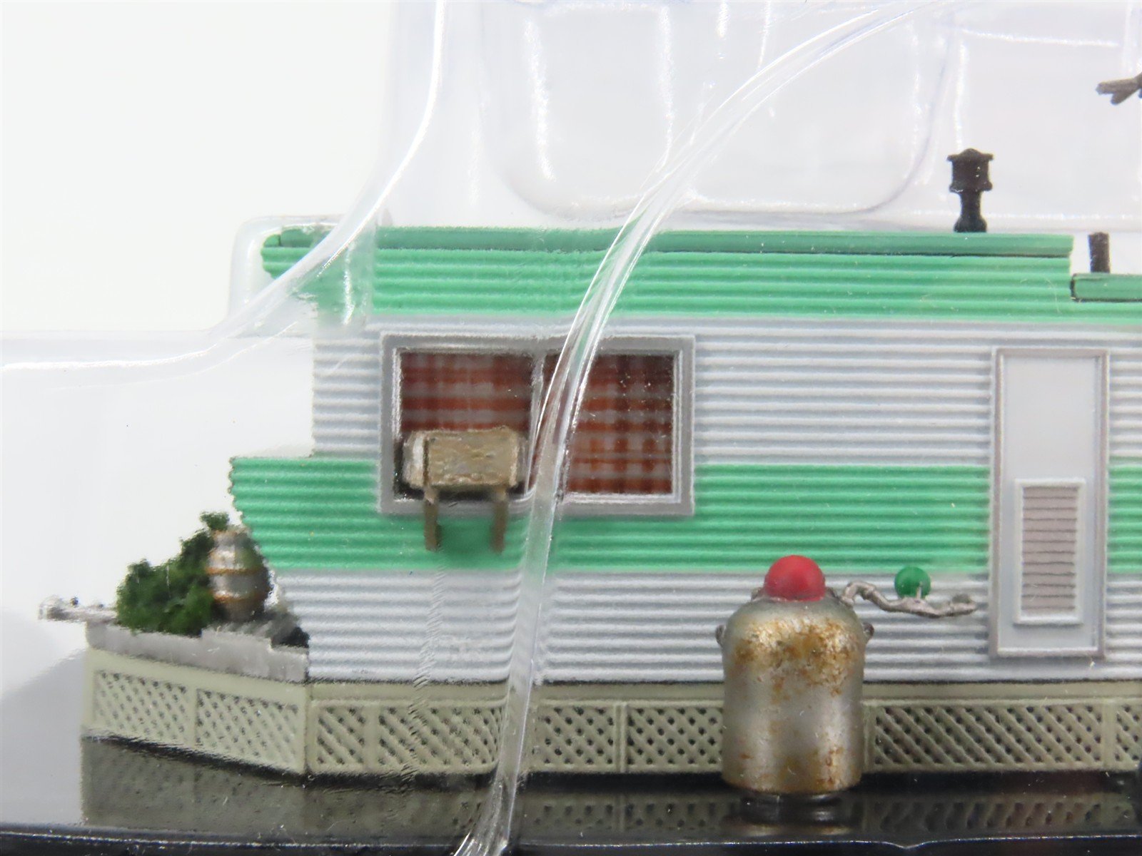 HO Scale Woodland Scenics BR5060 Grillin' & Chillin' Trailer