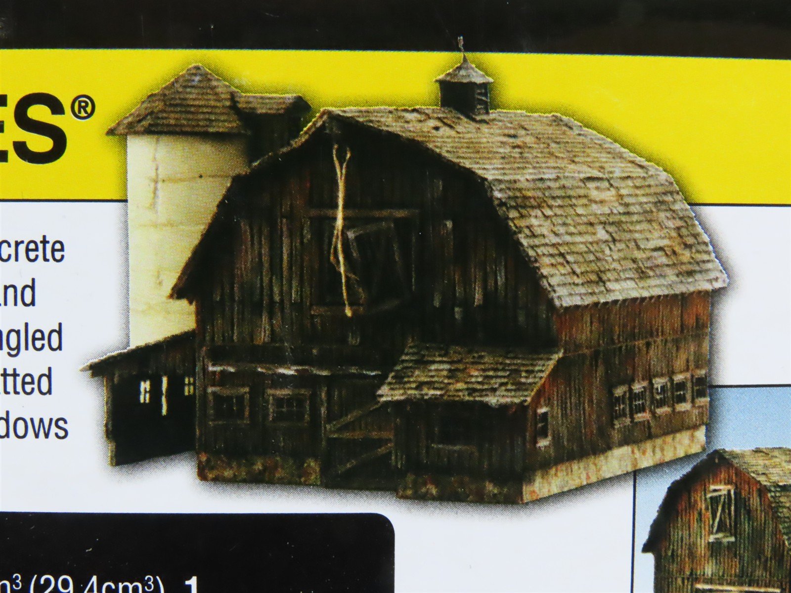 HO Scale Woodland Scenics PF5190 Rustic Barn Building Kit