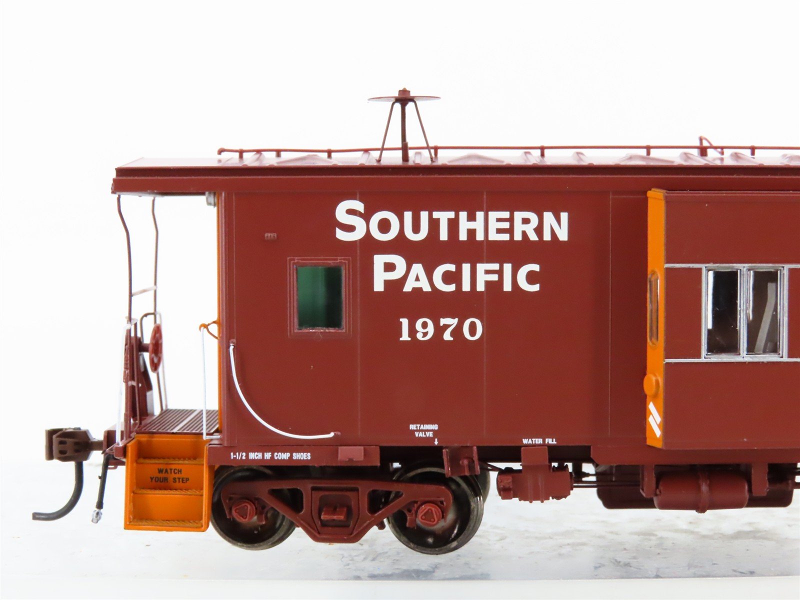 HO Athearn Genesis G63029 SP Southern Pacific Bay Window Caboose #1970 Lighted