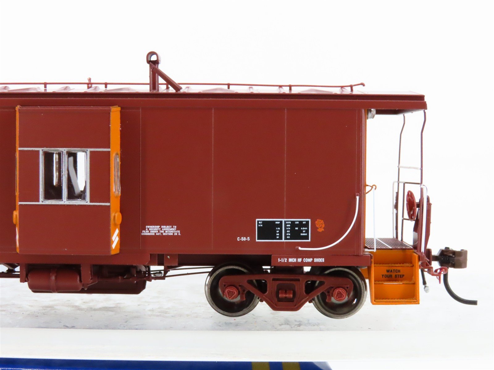 HO Athearn Genesis G63029 SP Southern Pacific Bay Window Caboose #1970 Lighted