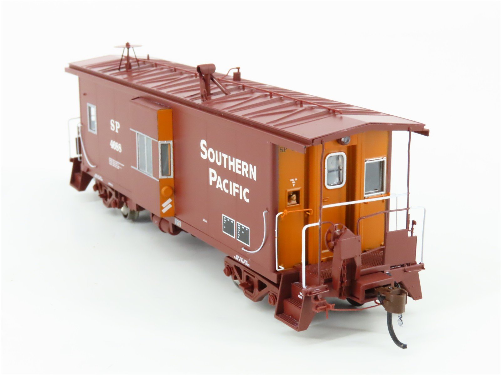 HO Athearn Genesis G63042 SP Southern Pacific Bay Window Caboose #4688 Lighted