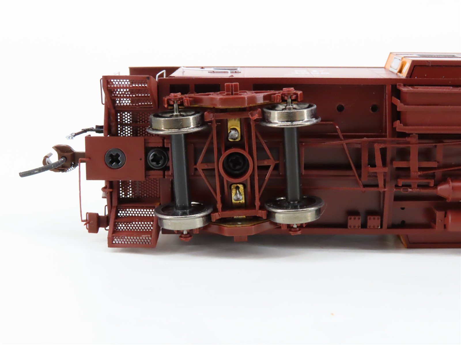 HO Athearn Genesis G63042 SP Southern Pacific Bay Window Caboose #4688 Lighted