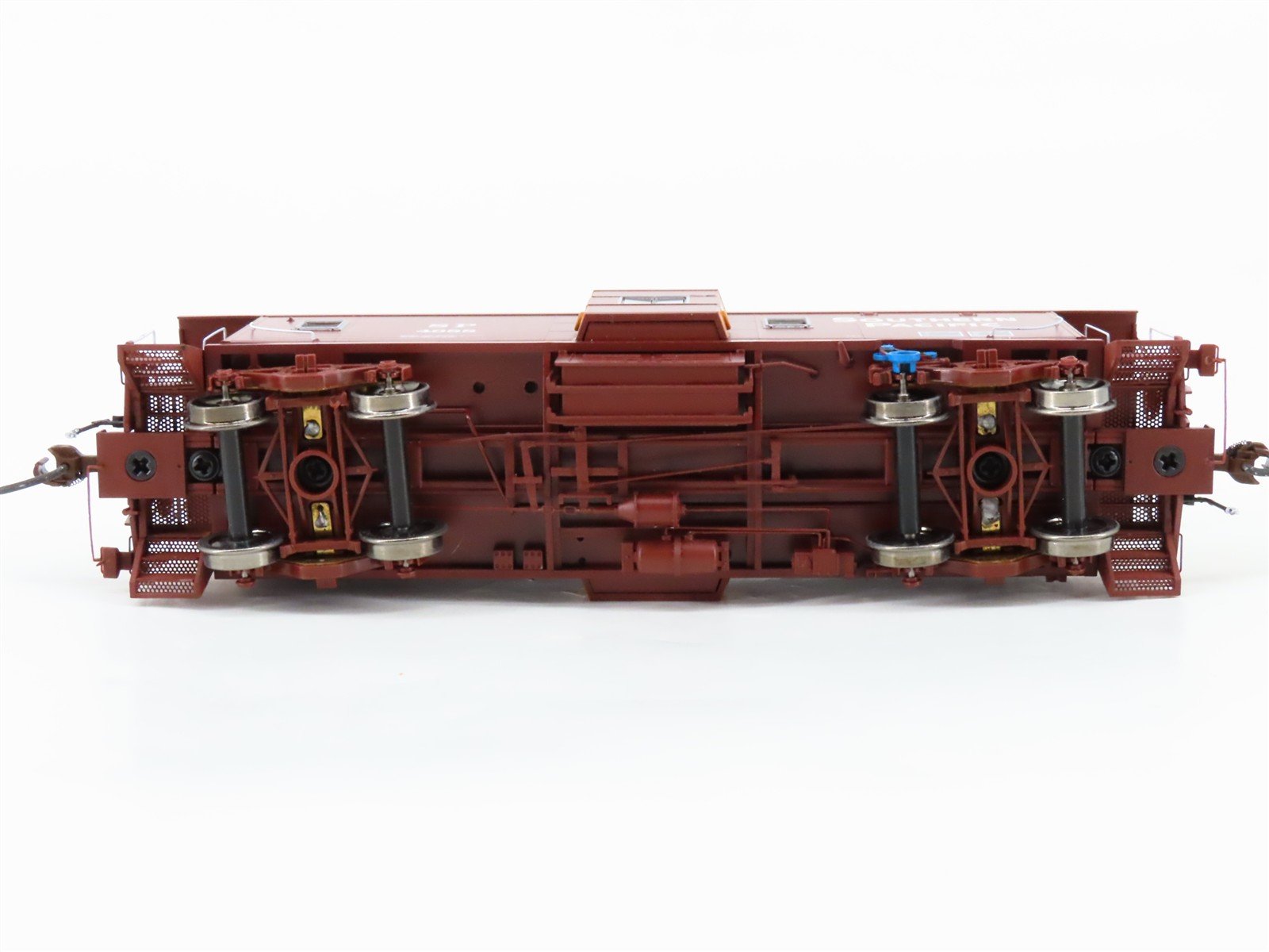 HO Athearn Genesis G63042 SP Southern Pacific Bay Window Caboose #4688 Lighted