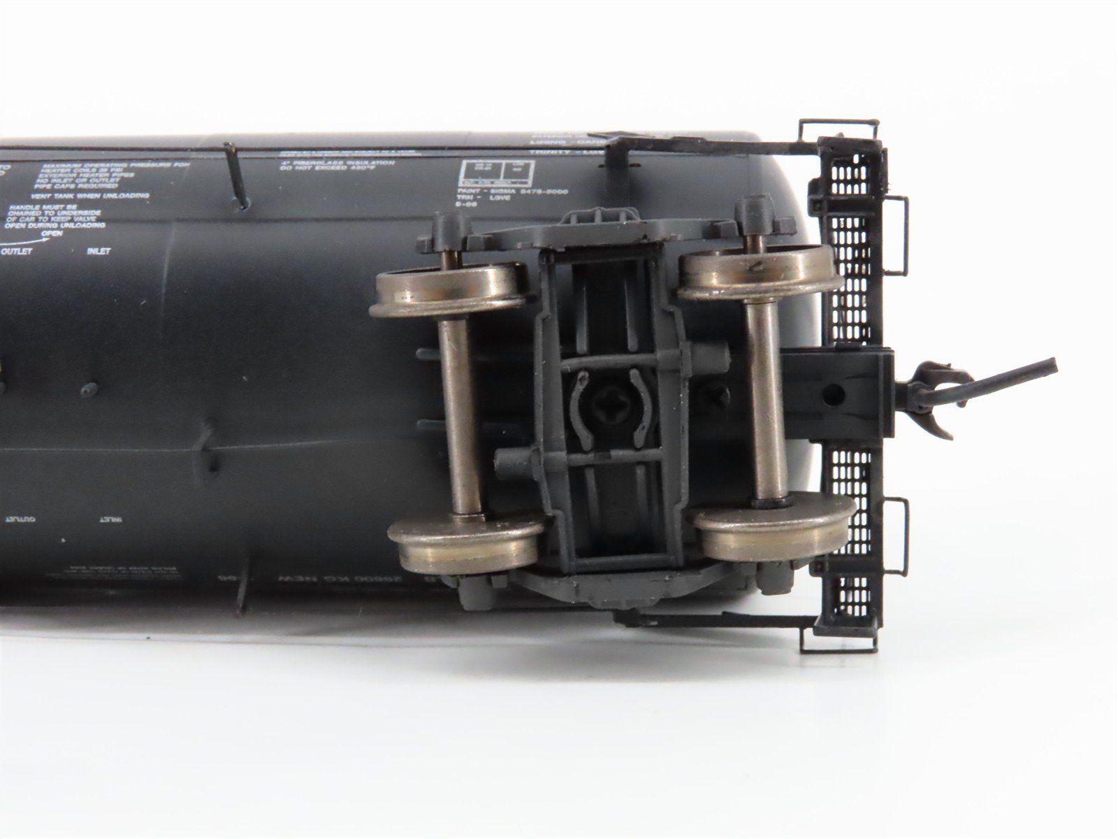 HO InterMountain Pinnacle Series 47809-06 PRGX 19,000 Gallon Tank Car #10407