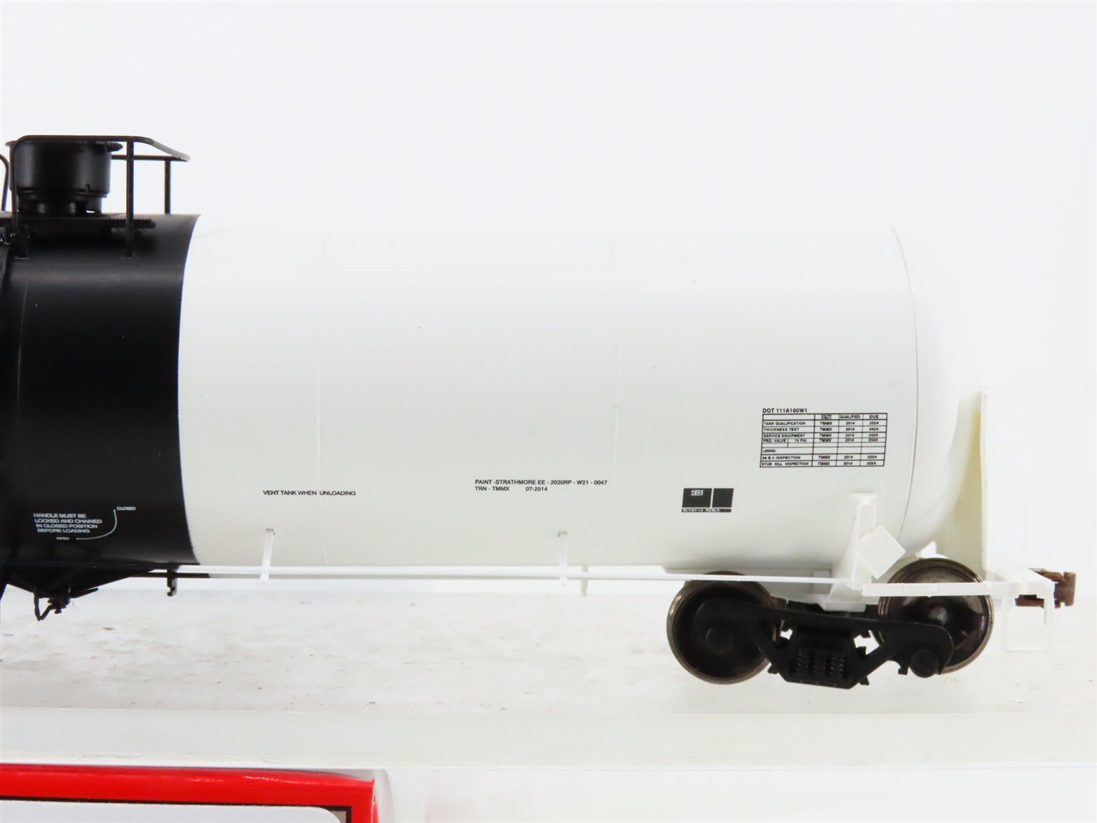 HO Scale ScaleTrains Operator SXT10006 DPRX Deep Rock Refining Tank Car #259188