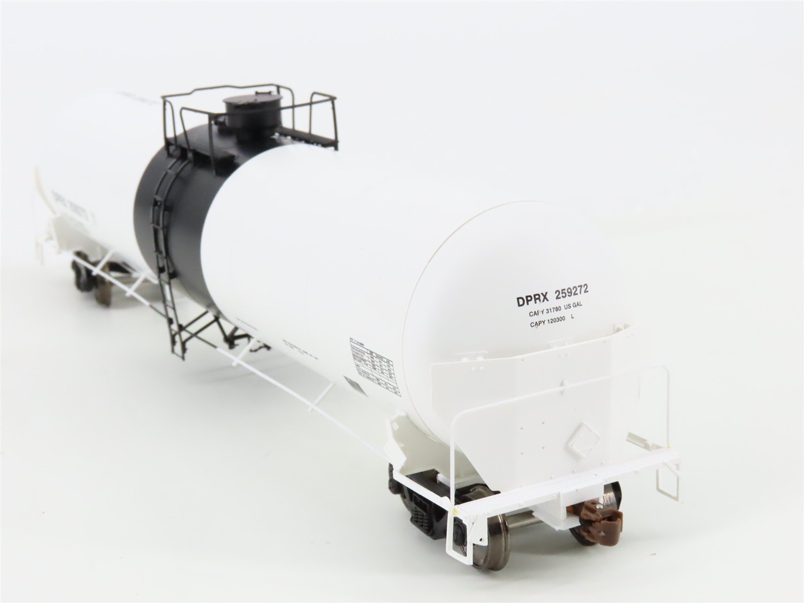 HO Scale ScaleTrains Operator SXT10008 DPRX Deep Rock Refining Tank Car #259272