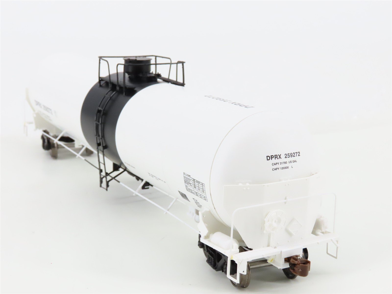HO Scale ScaleTrains Operator SXT10008 DPRX Deep Rock Refining Tank Car #259272