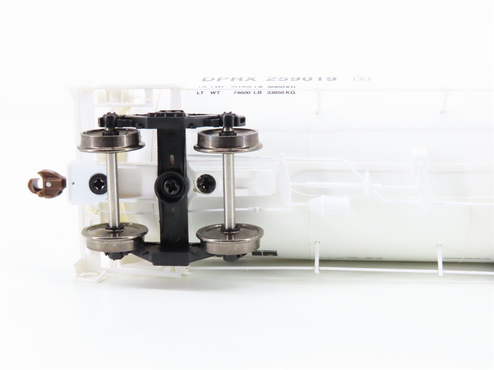 HO Scale ScaleTrains Operator SXT10001 DPRX Deep Rock Refining Tank Car #259019