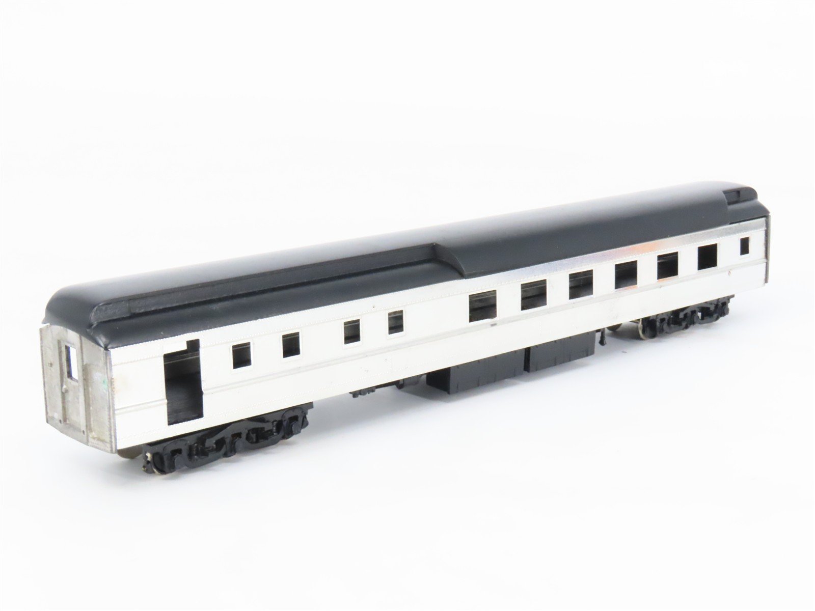 HO Scale Walthers 7815 Undecorated 80' Diner Passenger Car