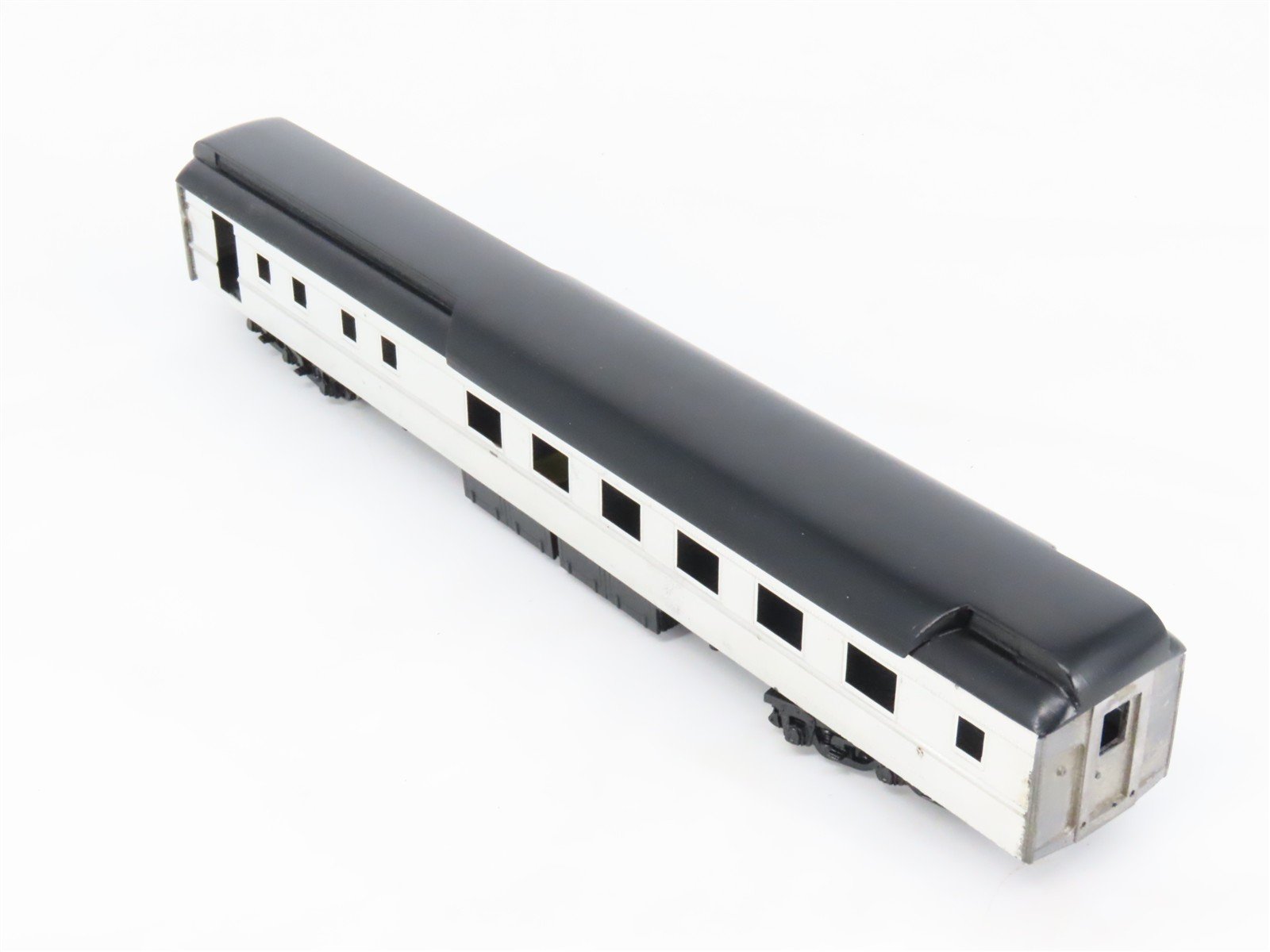 HO Scale Walthers 7815 Undecorated 80' Diner Passenger Car