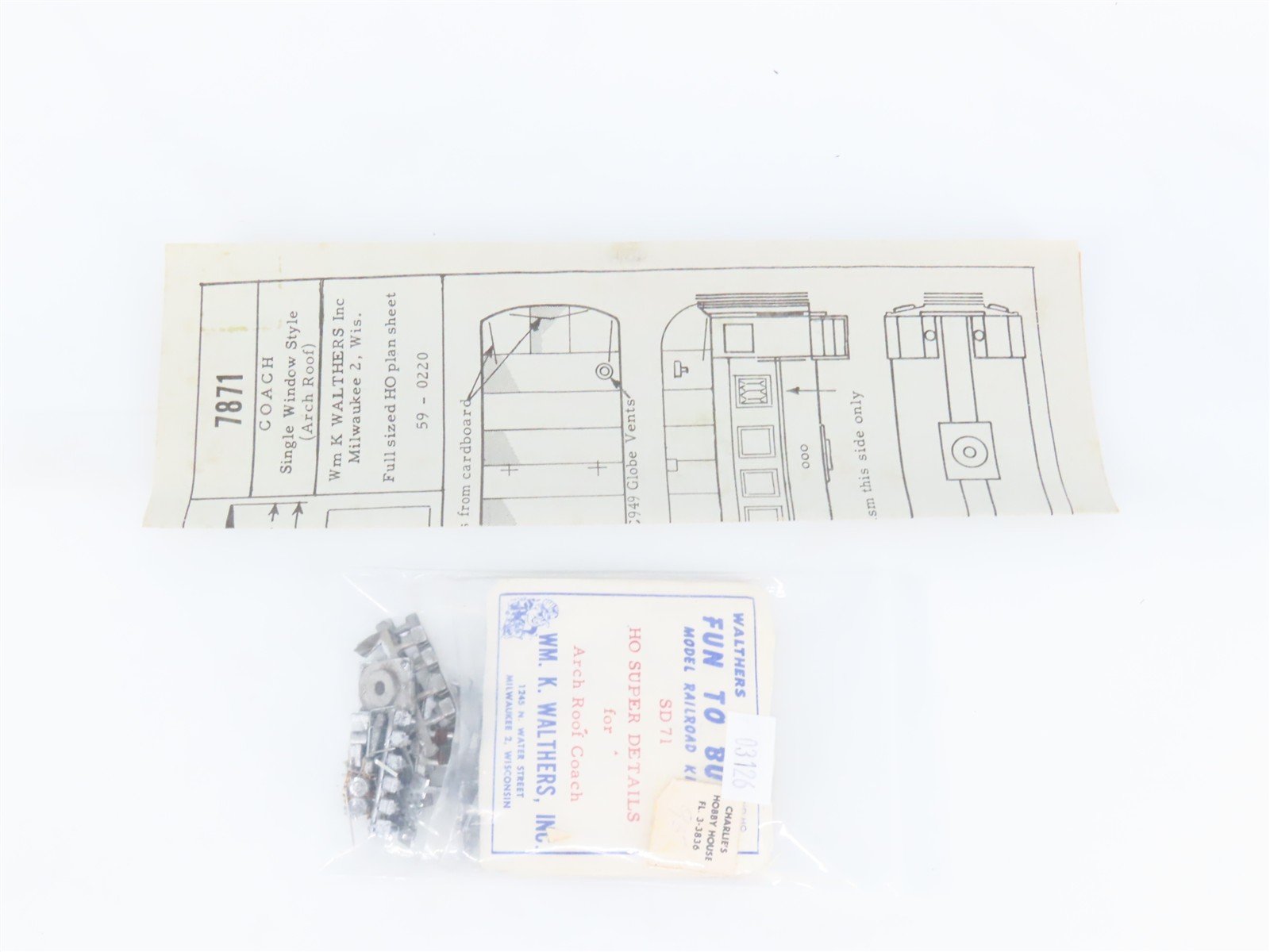 HO Scale Walthers 7871 Undecorated 75' Arch-Roof Coach Passenger Car